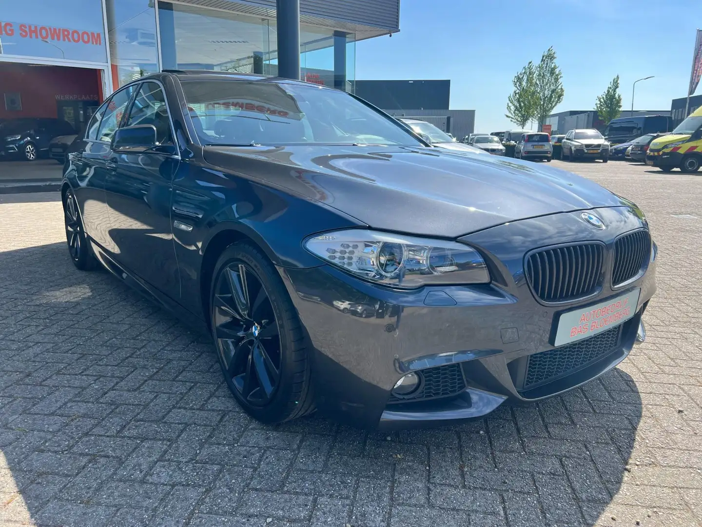 BMW 535 5-serie 535d Upgrade Edition, Automaat, Navi-pro, Grijs - 2