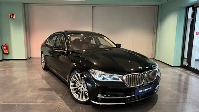 BMW 740 e PHEV iPerformance Österreich-Paket Aut.