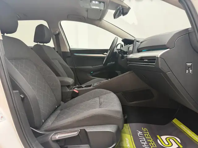 Volkswagen Golf view 12