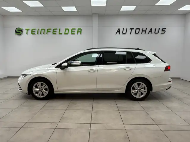 Volkswagen Golf view 4