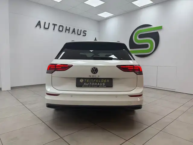 Volkswagen Golf view 6