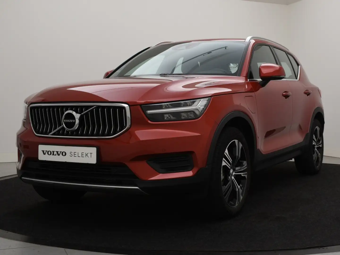 Volvo XC40 T4 PLUG-IN HYBRID INSCRIPTION EXPRESSION 19INCH KE Rood - 2