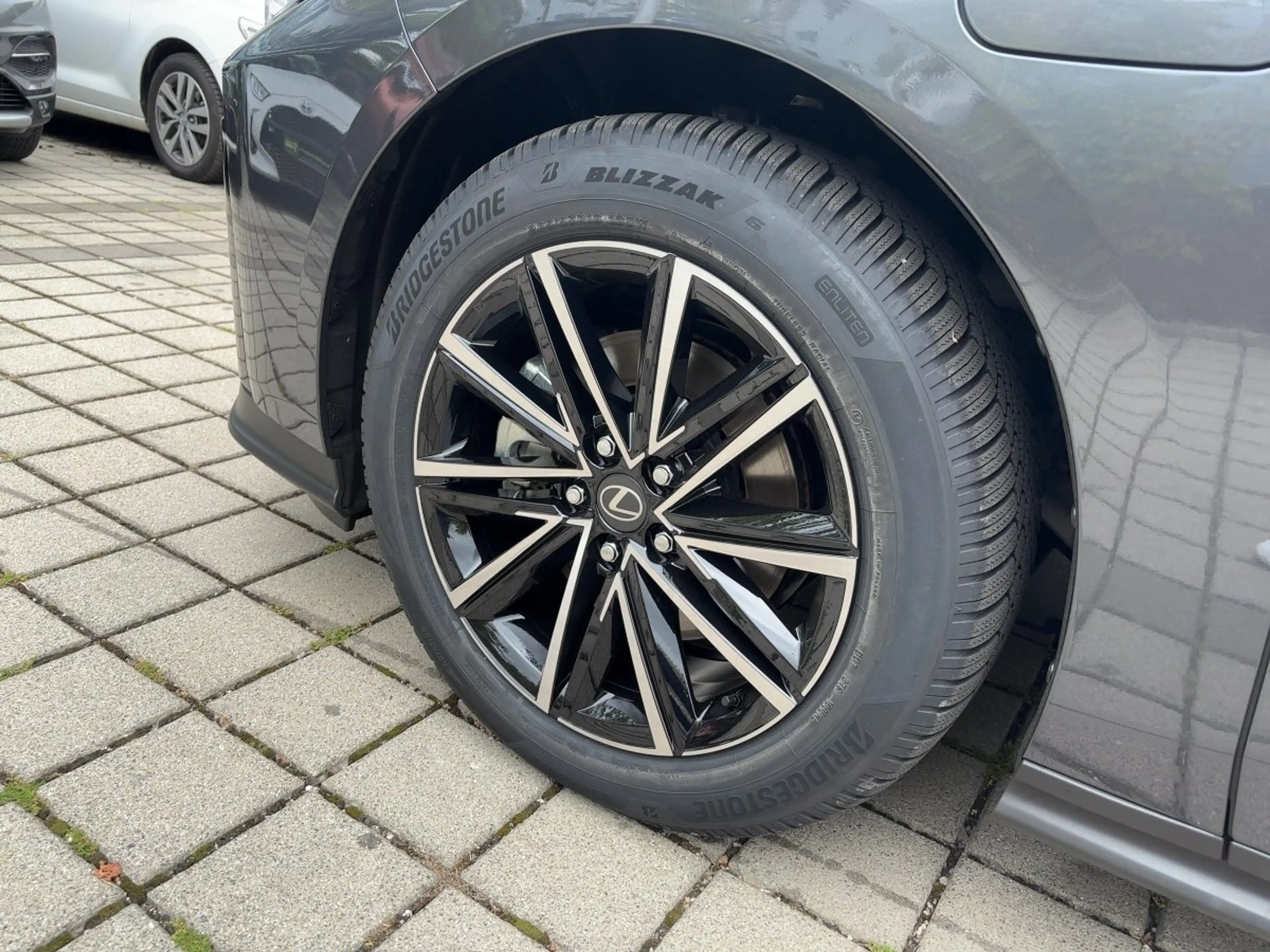 Lexus ES 350 E Comfort — photo 6