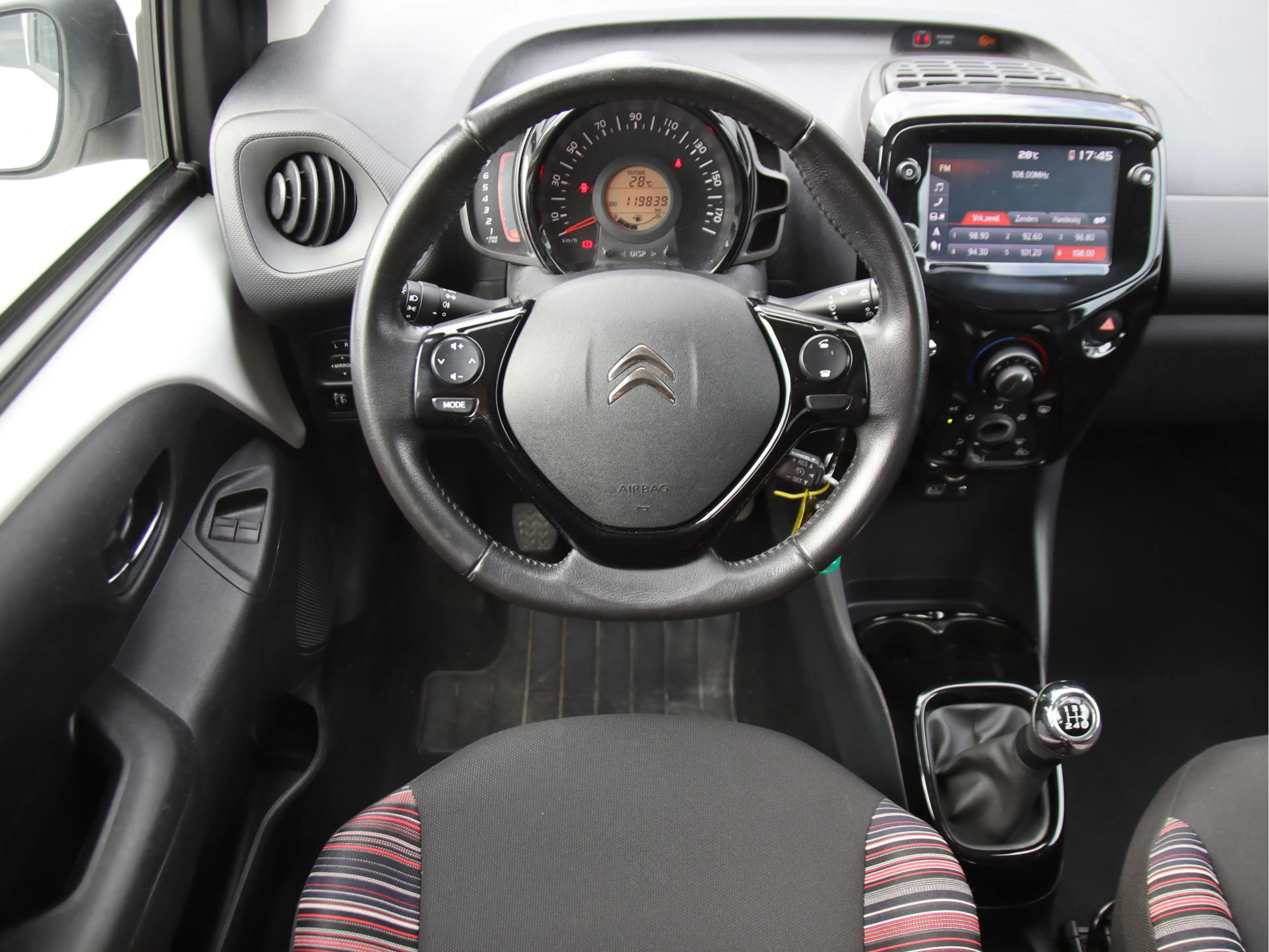 Citroen C1 1.0 VTi Shine Camera-Carplay, Navi, LED, LMV Zomer — photo 14