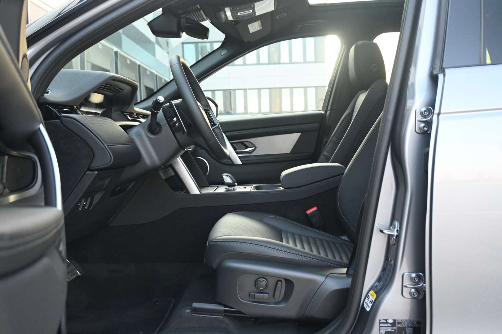 Land Rover Discovery Sport Business Landmark Edition 1.5 P270e PHEV -  - Joinsteer - #2