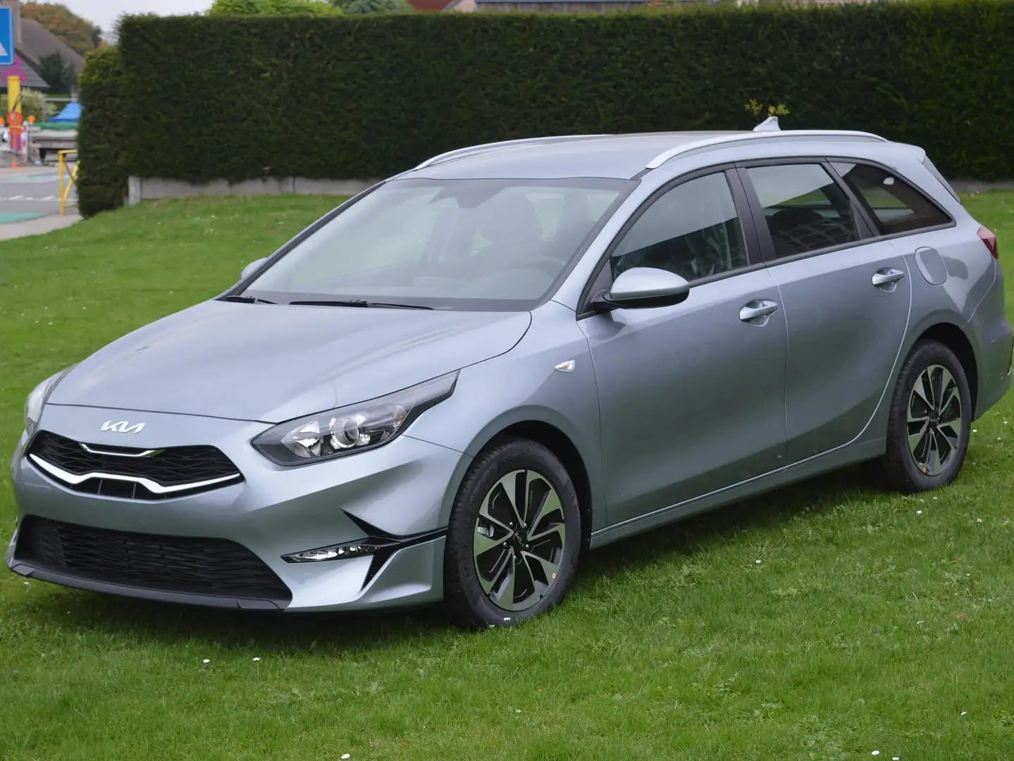 Kia Ceed SW / cee'd SW Ceed SW 1.0 T-GDI NIEUW-NAVI-CAMERA-ALU VELGEN-... Zilver - 1