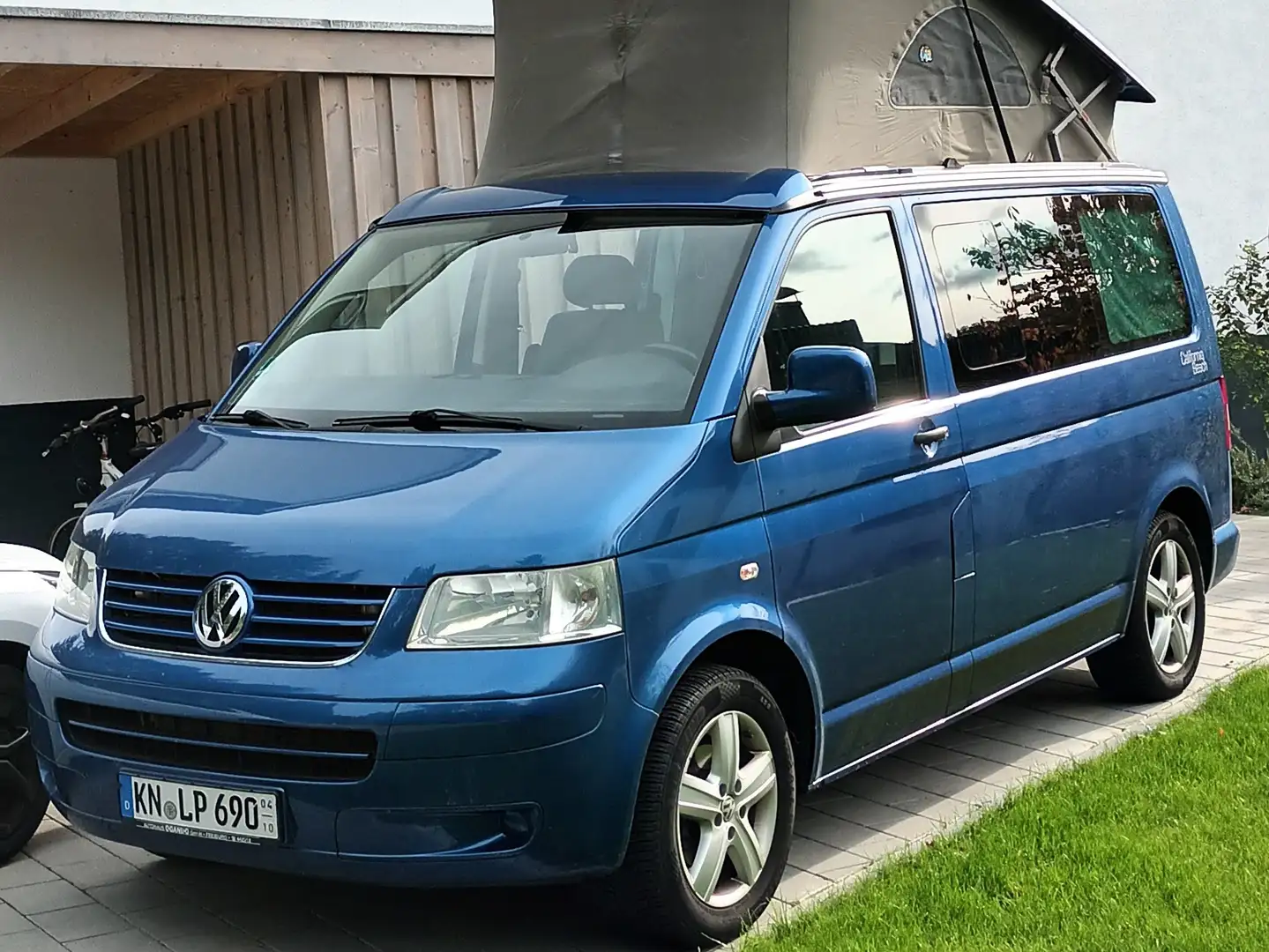 Volkswagen T5 California Beach Blau - 2