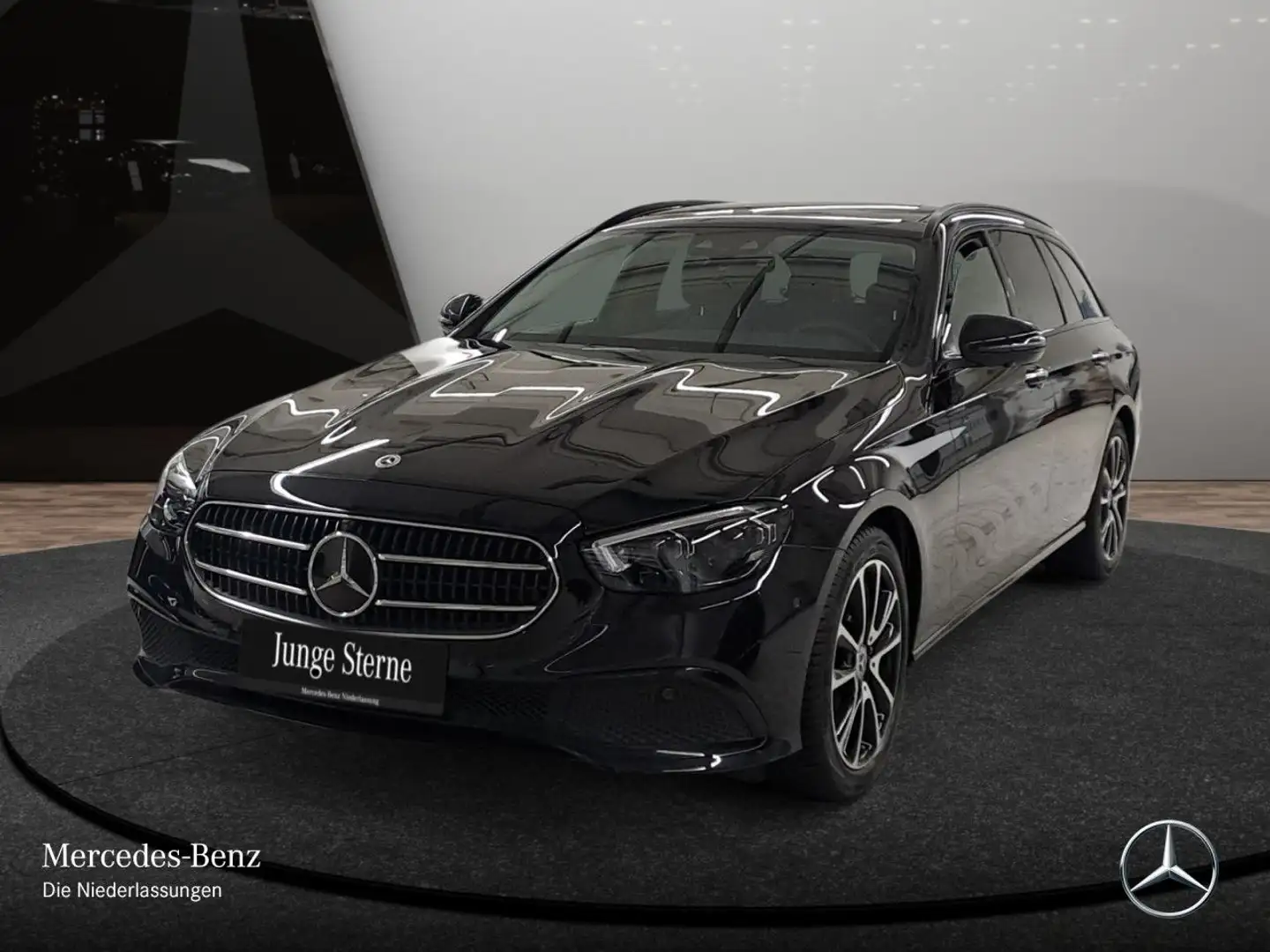 Mercedes-Benz E 220 d T AVANTG+NIGHT+PANO+360+AHK+MULTIBEAM+9G Schwarz - 2