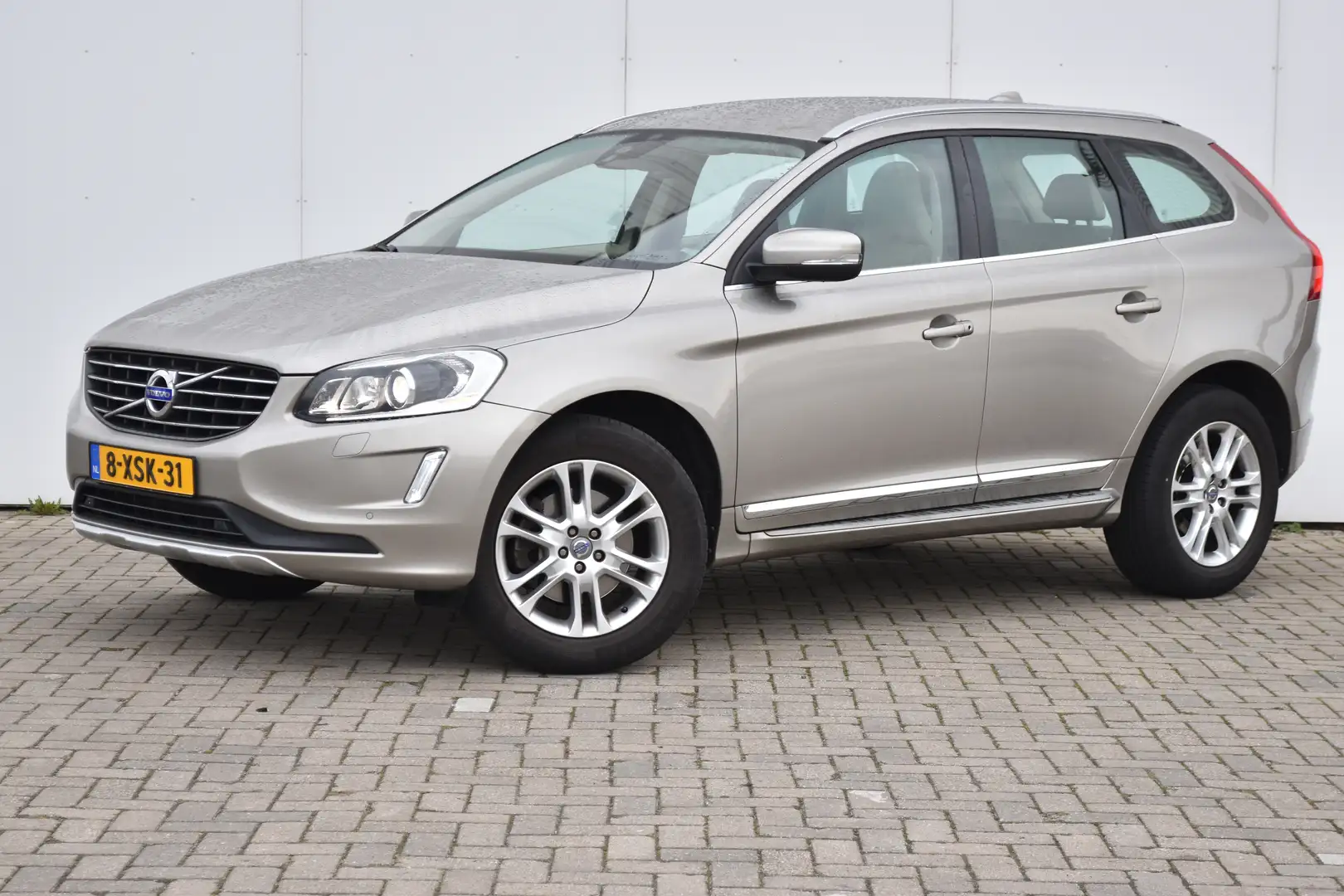 Volvo XC60 T5 FWD Summum |Nieuwe Distributieriem |RunningBoar Grigio - 1