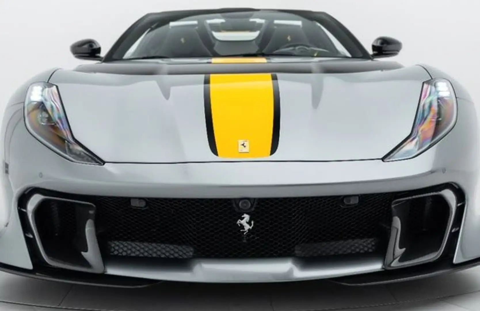 Ferrari 812 Competizione A Gris - 1