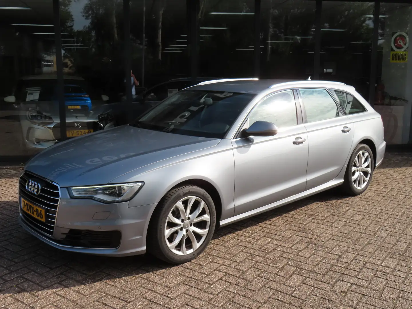 Audi A6 Avant 2.0 TDI ultra Premium Edition*EXPORT/EX.BPM* Grijs - 2