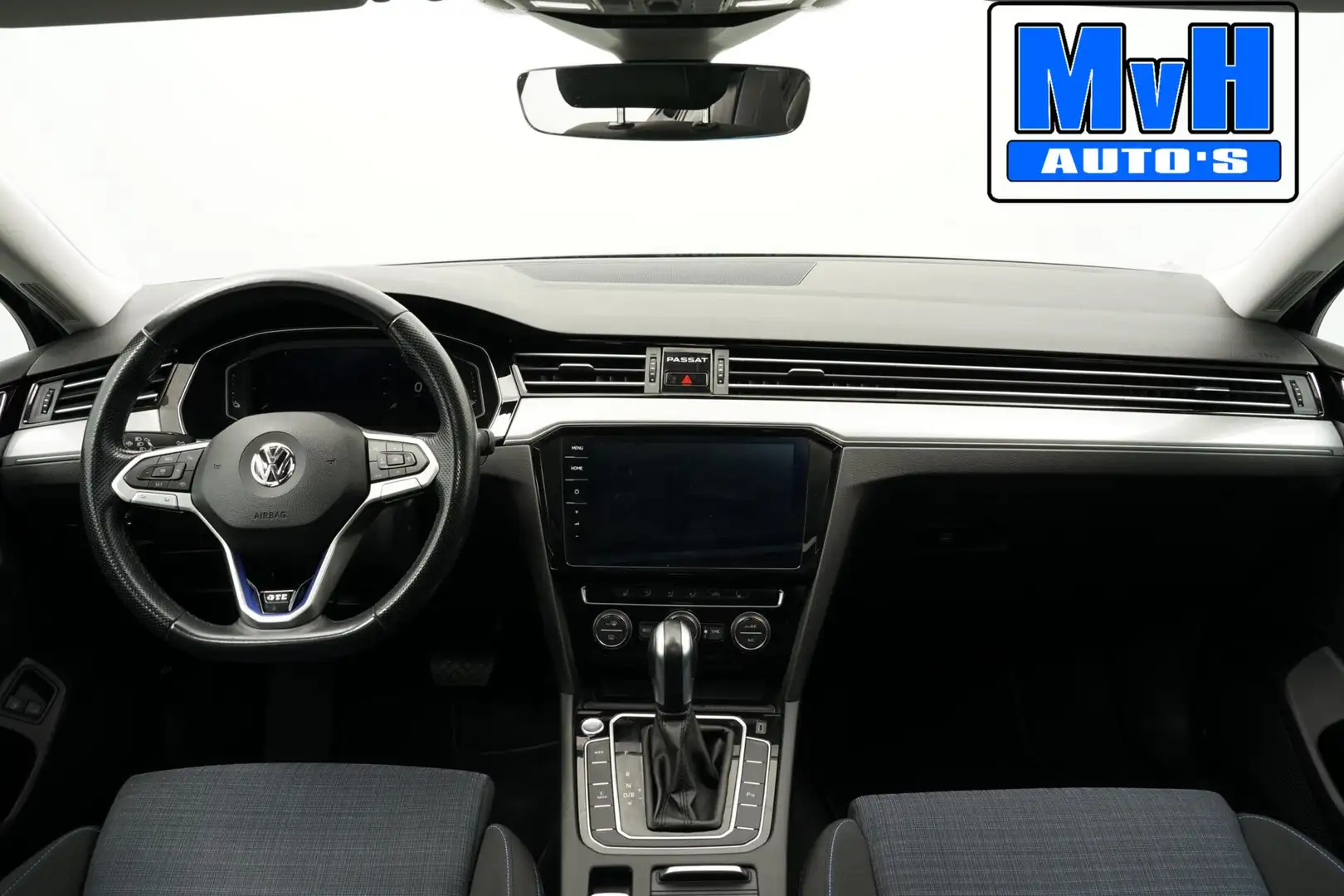 Volkswagen Passat Variant 1.4 TSI PHEV GTE|PANO|TREKH|HUD|NAP Zwart - 2