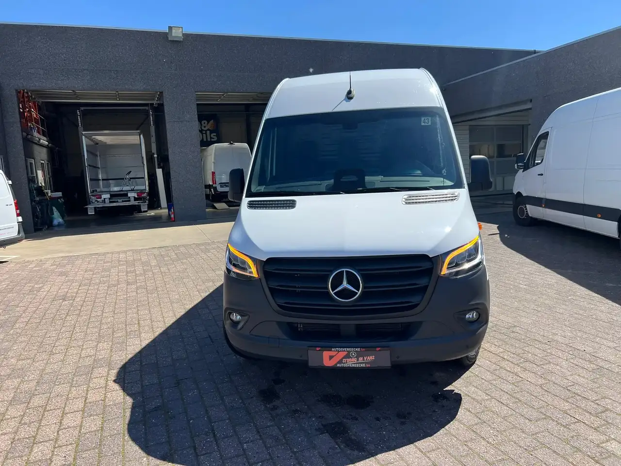Mercedes-Benz Sprinter 317 L2H2 RWD AUTO (39.000€ex.) — foto 2