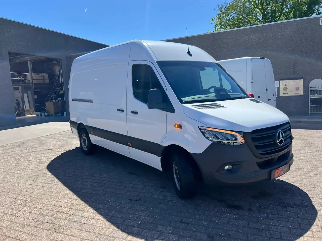 Mercedes-Benz Sprinter 317 L2H2 RWD AUTO (39.000€ex.) — foto 3