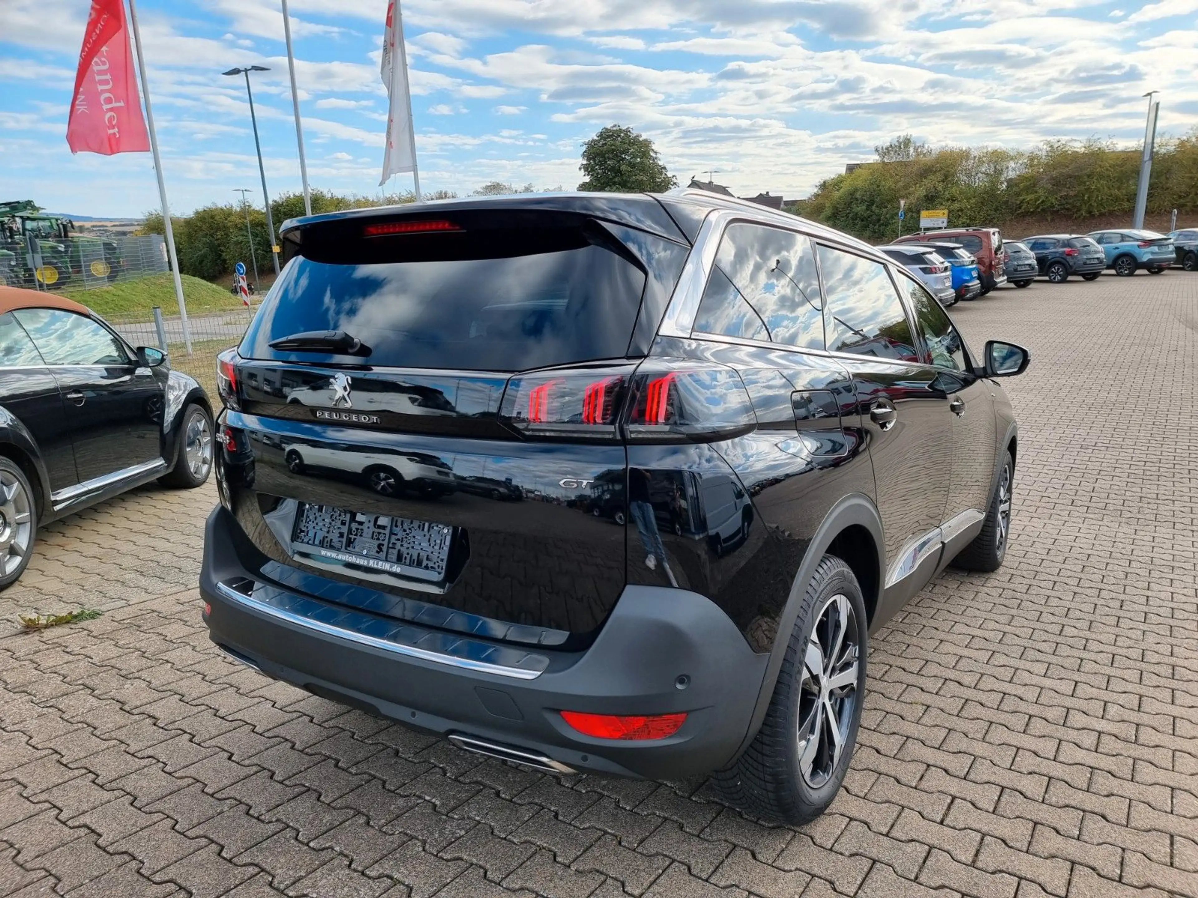 Peugeot 5008 GT 130 EAT8 *KLIMA*CAM*SHZ*NAVI*LED*7SITZE* — photo 7