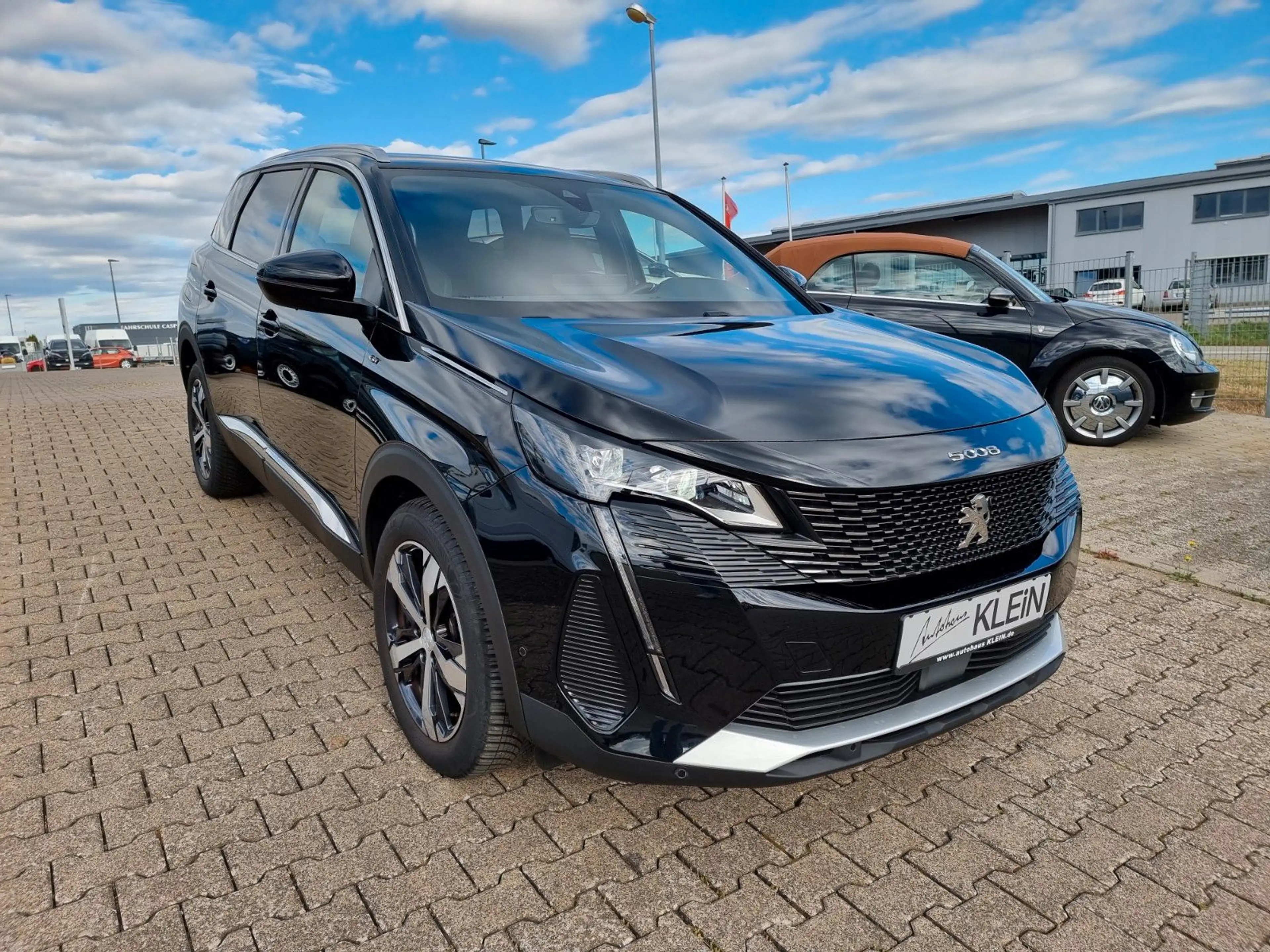Peugeot 5008 GT 130 EAT8 *KLIMA*CAM*SHZ*NAVI*LED*7SITZE* — photo 9