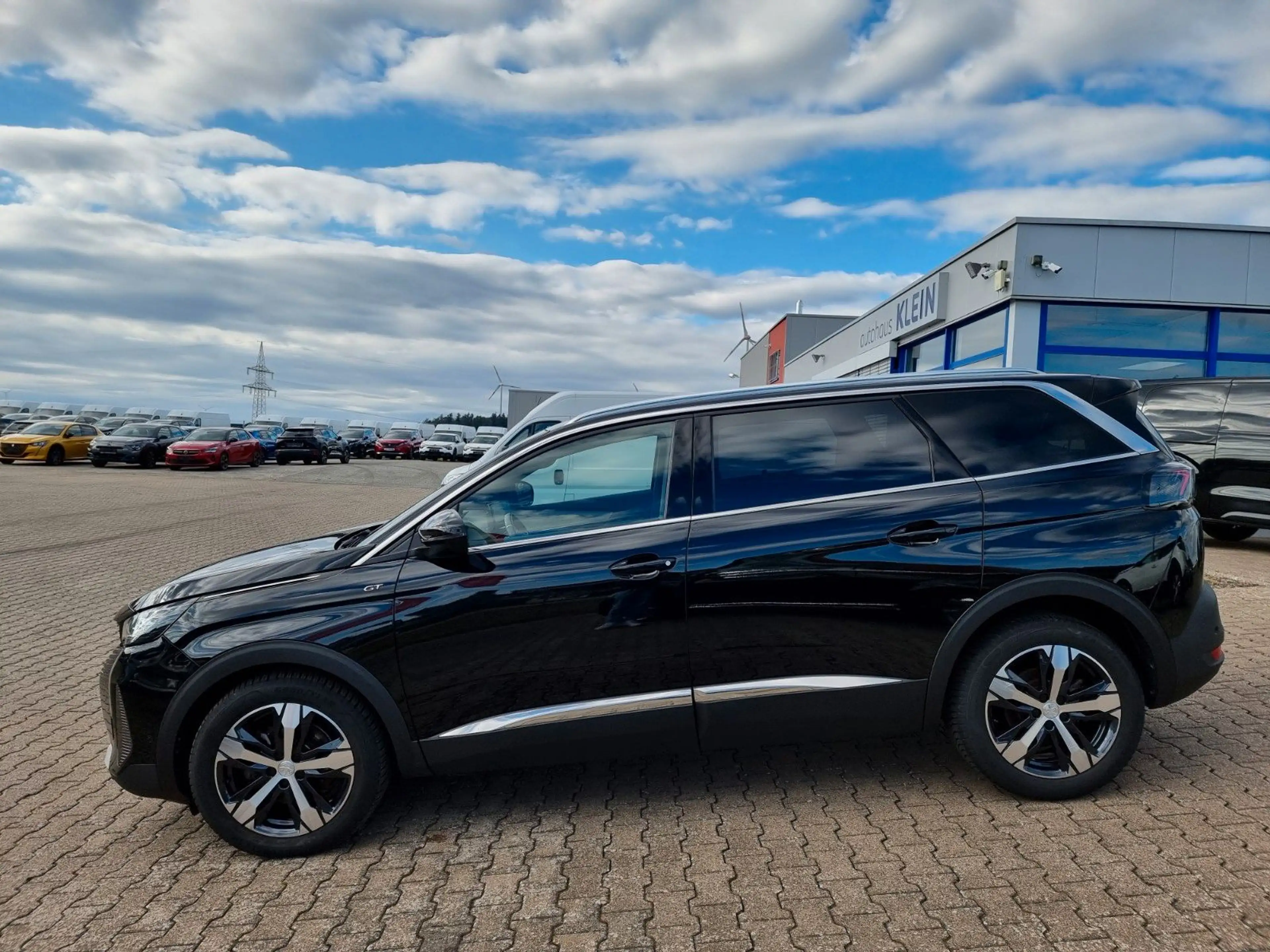 Peugeot 5008 GT 130 EAT8 *KLIMA*CAM*SHZ*NAVI*LED*7SITZE* — photo 3