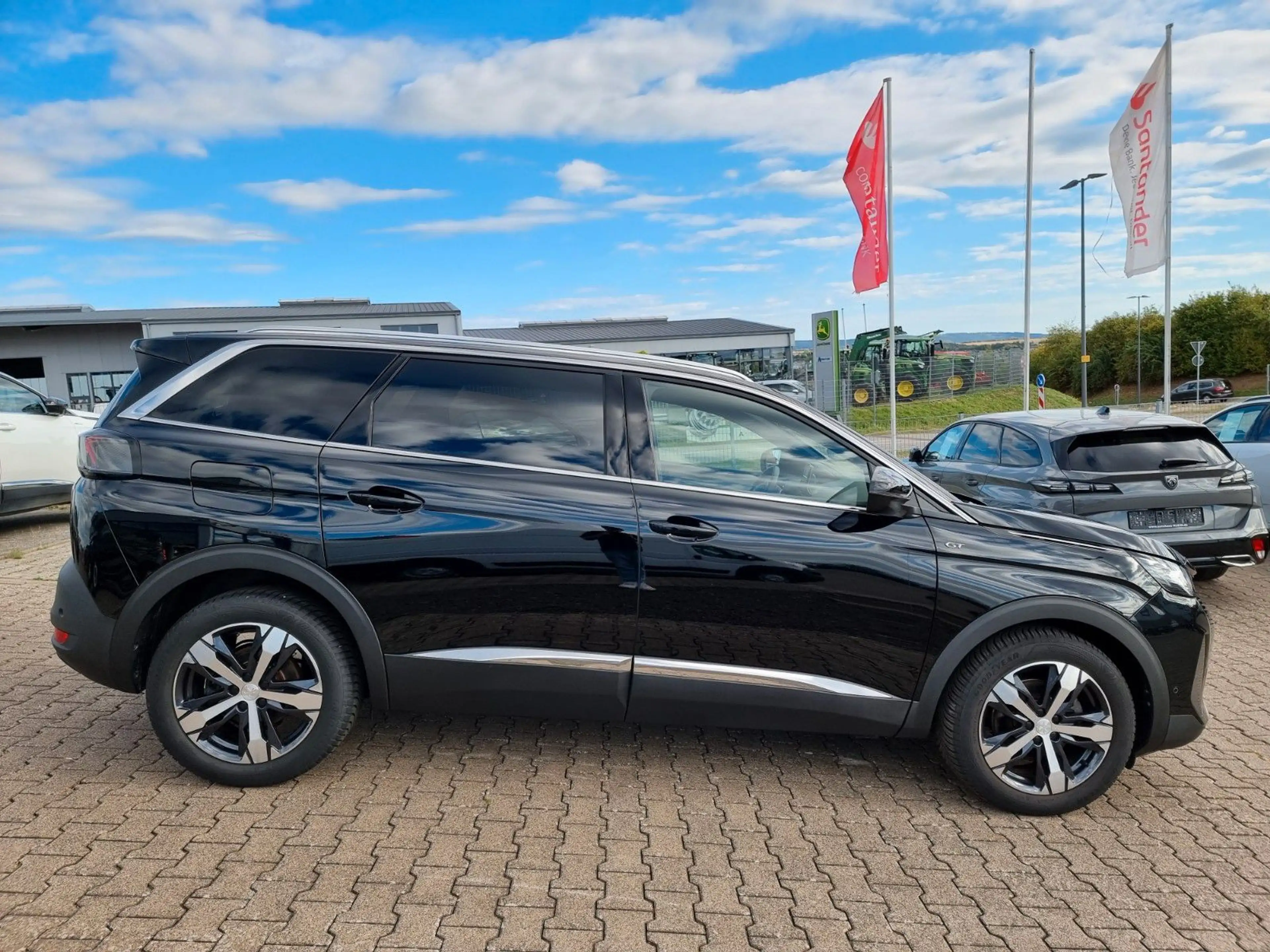 Peugeot 5008 GT 130 EAT8 *KLIMA*CAM*SHZ*NAVI*LED*7SITZE* — photo 8