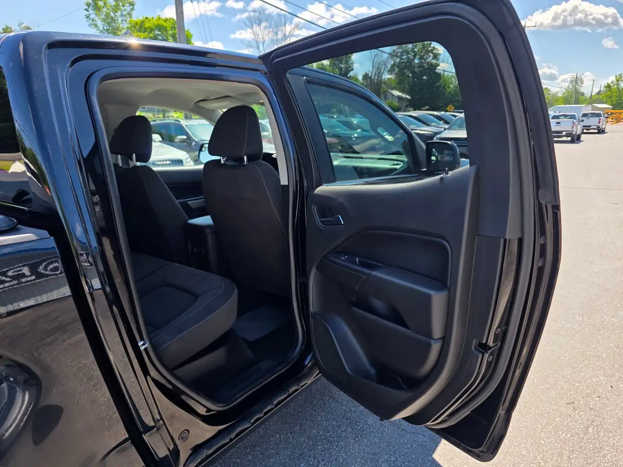 Chevrolet Colorado photo Chevrolet Colorado