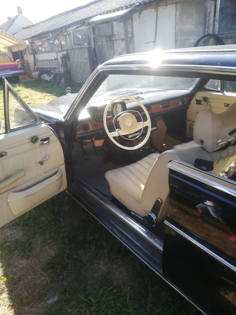 Mercedes-Benz 250 250 CE Coupé Black - 1