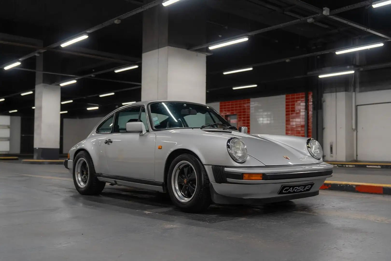 Porsche 911 3.0 SC Argent - 1