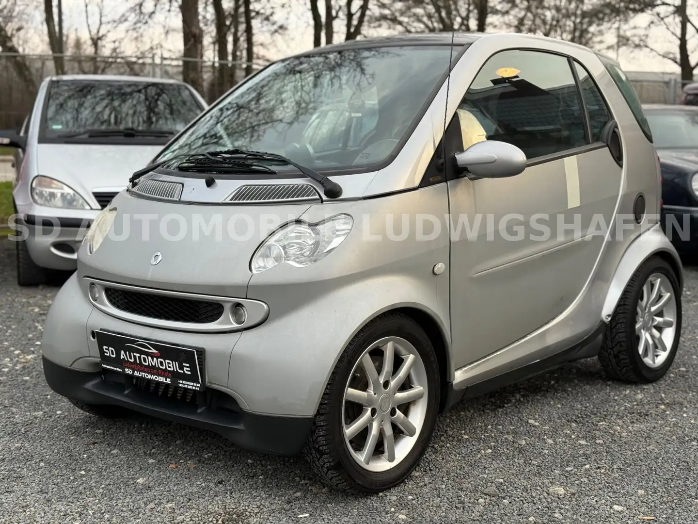 smart forTwo FORTWO COUPE BRABUS*TÜV*KLIMA*VLLSCHECKHEFT* Grau - 1