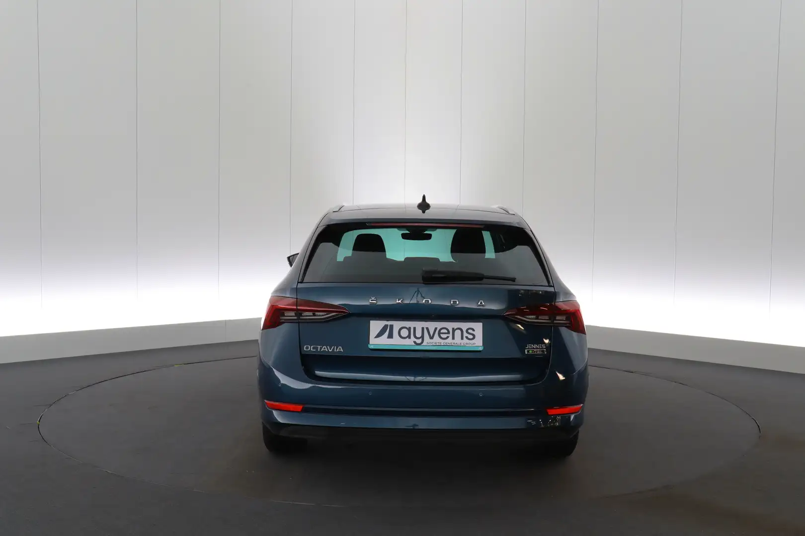 Skoda Octavia Combi 1.0 TSI MHEV DSG Clever LED GPS PDC Carplay Bleu - 2