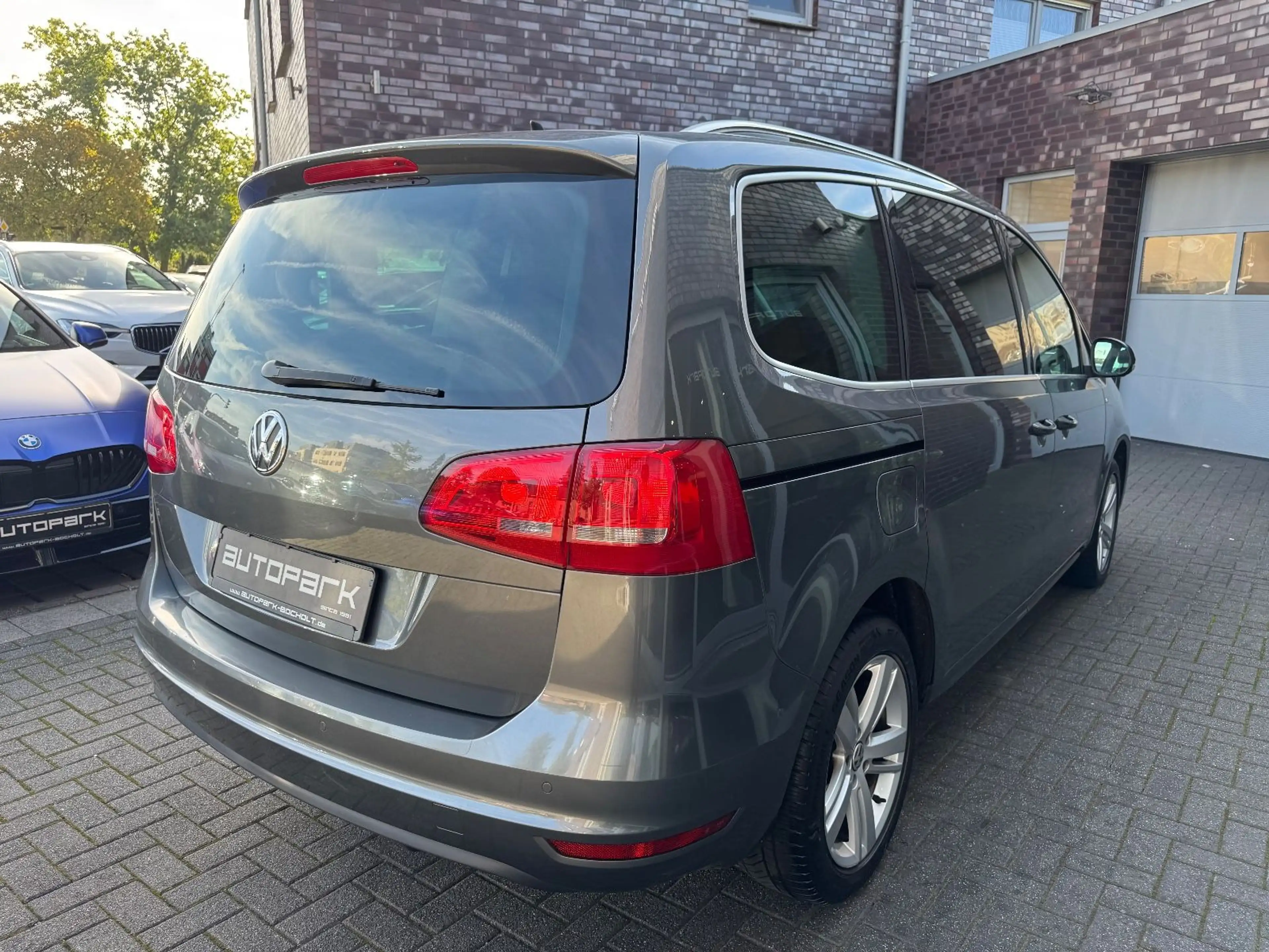 Volkswagen Sharan 2.0 TDI Comfortline DSG 7-Sitzer AHK PANO — photo 7