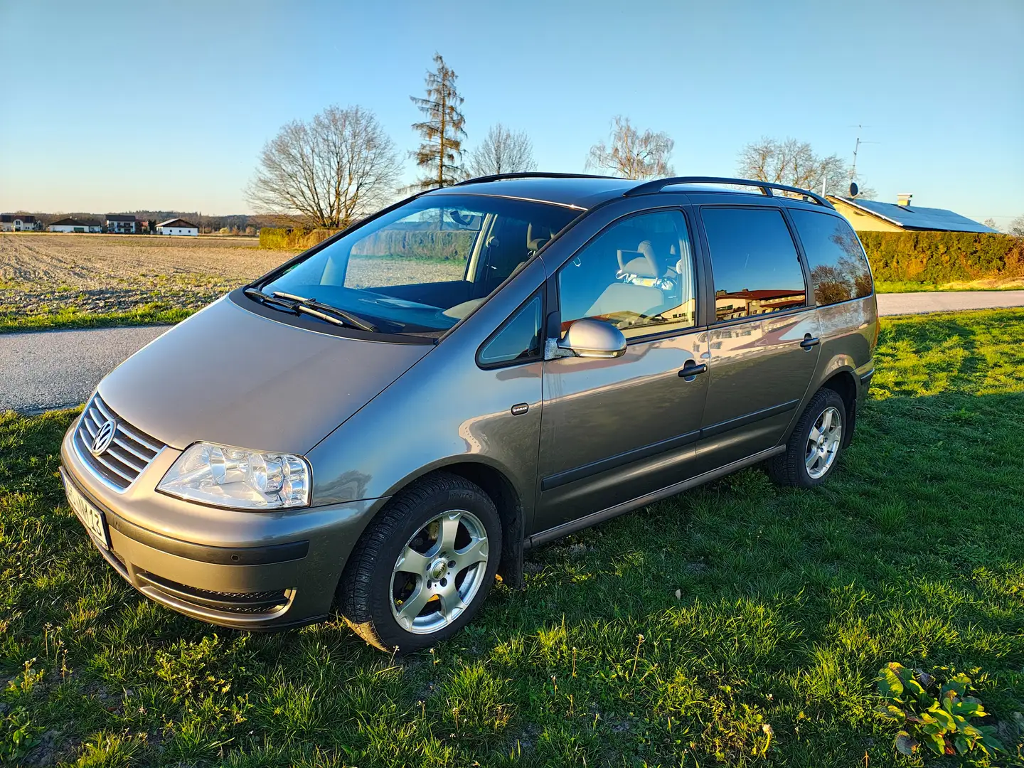 Volkswagen Sharan Sharan 2.0 TDI BlueMotion Technology Comfortline Gris - 1