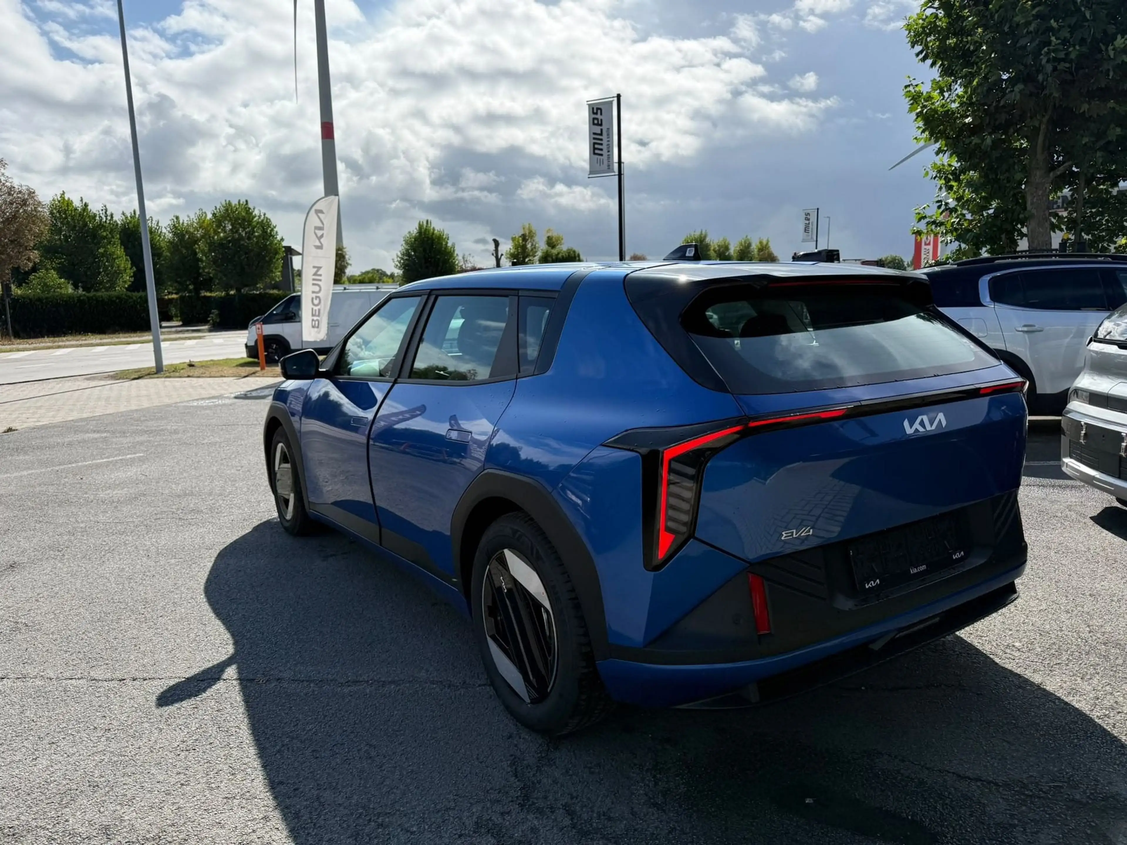 Kia EV4 Kia EV4 Bussines 81kWh — photo 6