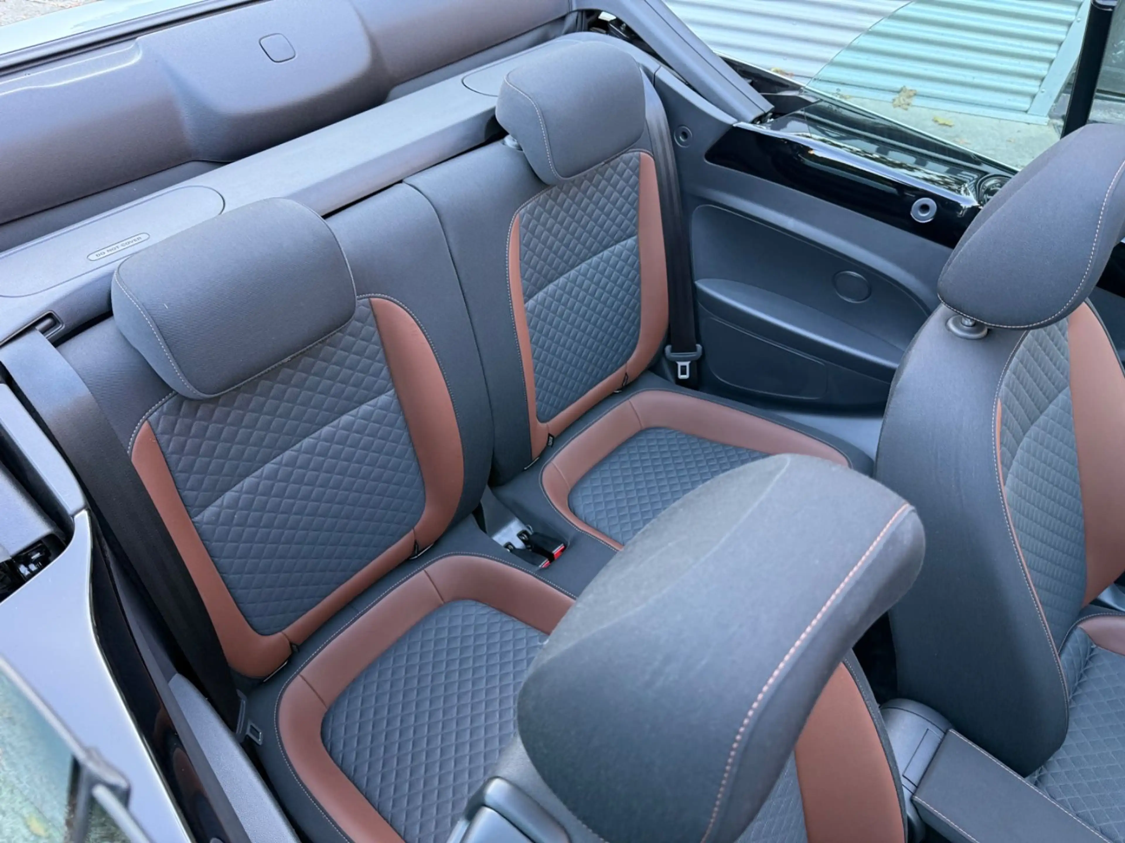 Volkswagen Beetle Cabriolet Allstar 1,2 KAMERA/DAB/XENON — photo 15