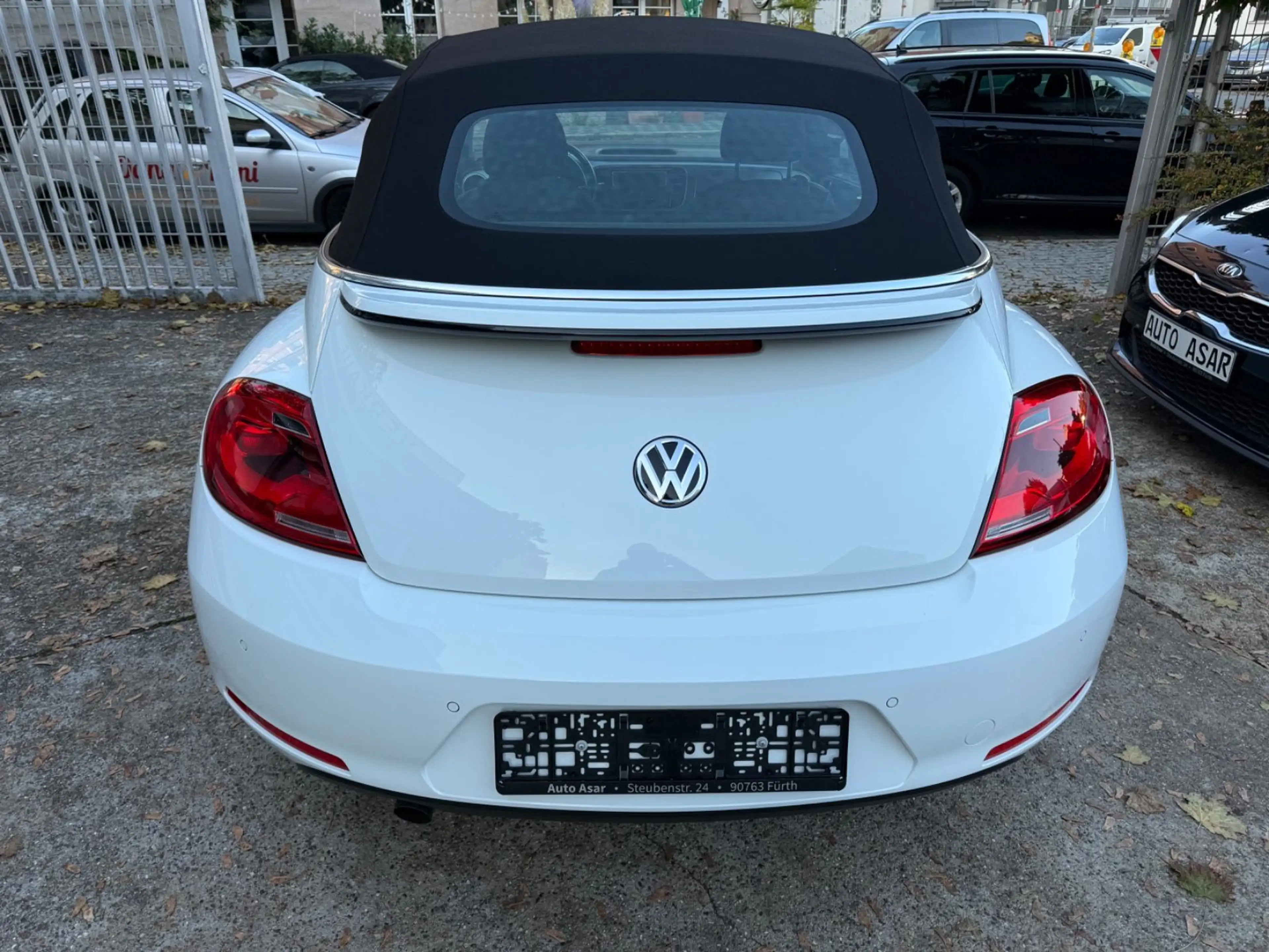 Volkswagen Beetle Cabriolet Allstar 1,2 KAMERA/DAB/XENON — photo 5