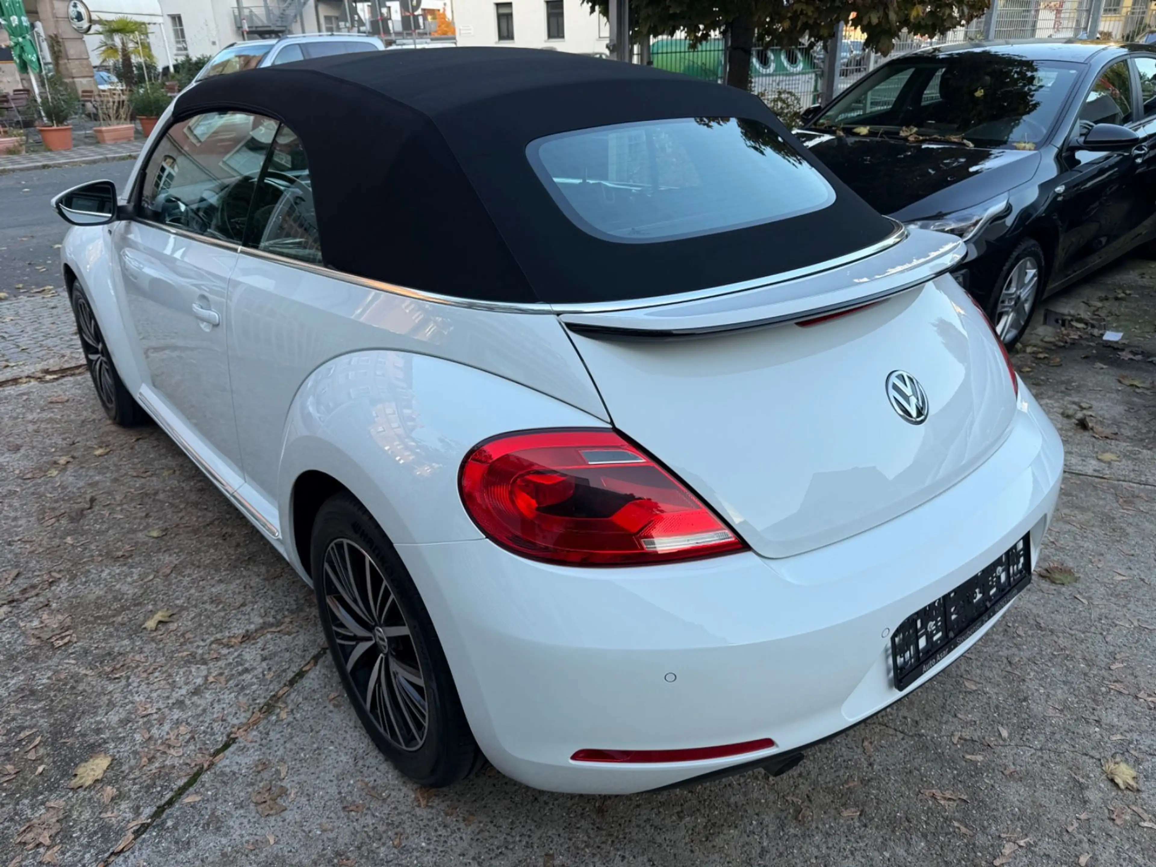 Volkswagen Beetle Cabriolet Allstar 1,2 KAMERA/DAB/XENON — photo 6
