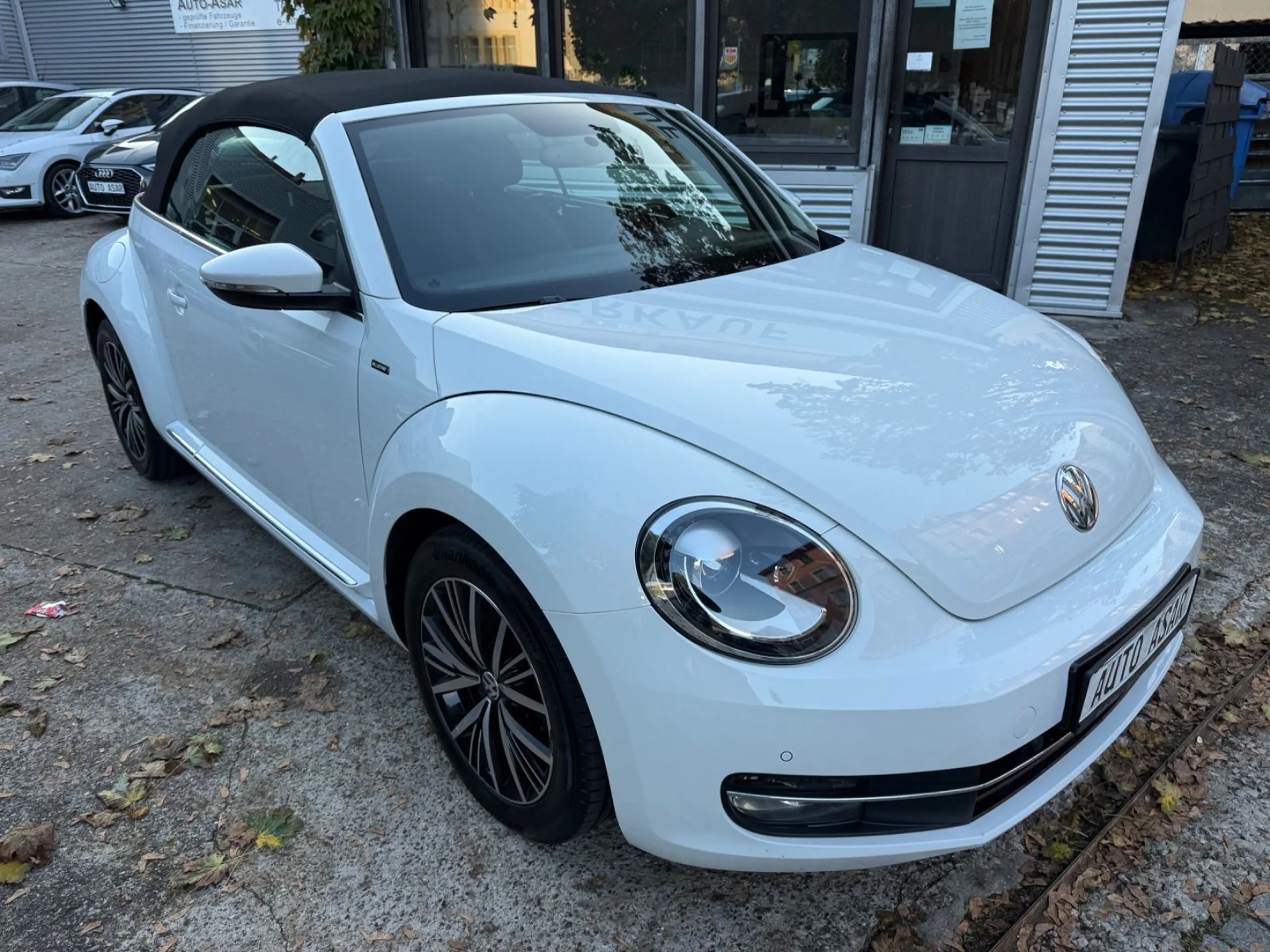 Volkswagen Beetle Cabriolet Allstar 1,2 KAMERA/DAB/XENON — photo 3
