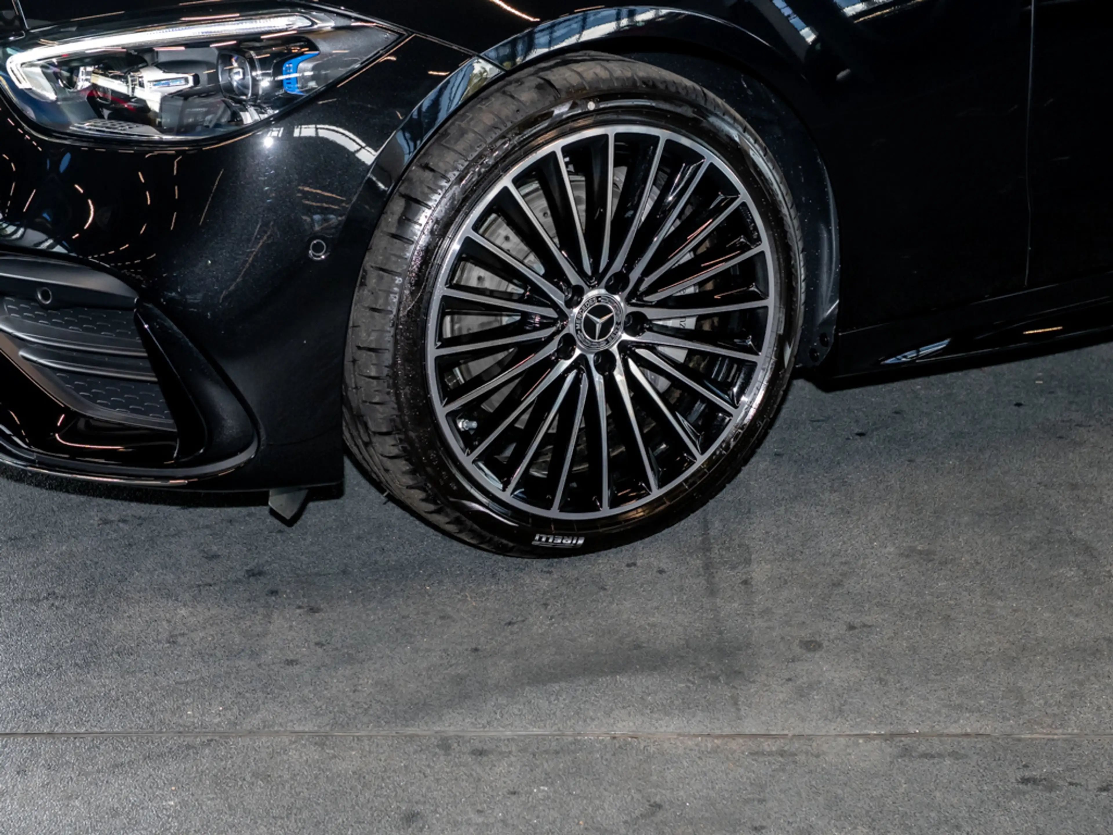 Mercedes-Benz C 220 d T AMG NIGHT DISTR. 360° WINTER-PAKET 19Z — photo 6