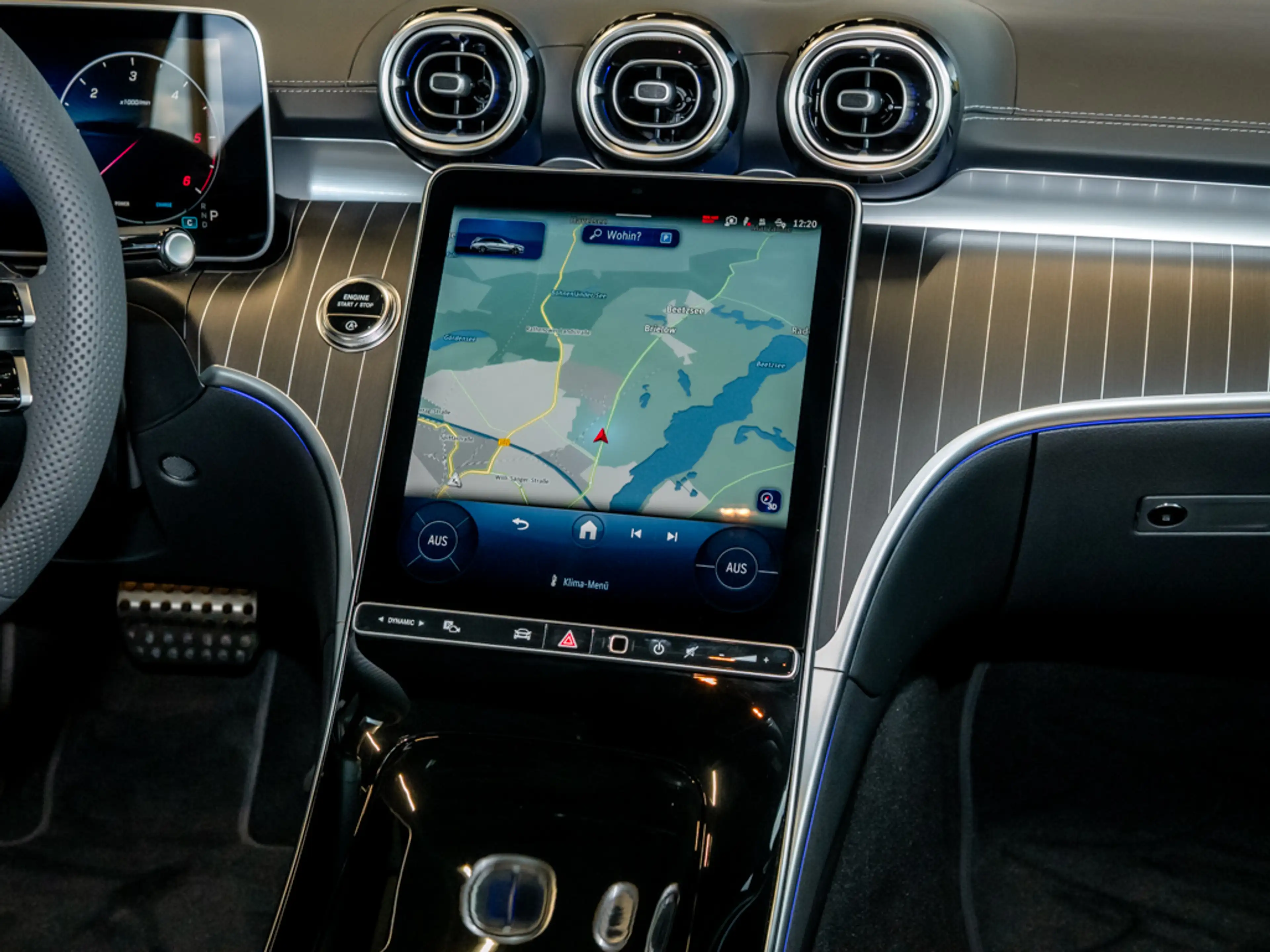 Mercedes-Benz C 220 d T AMG NIGHT DISTR. 360° WINTER-PAKET 19Z — photo 10