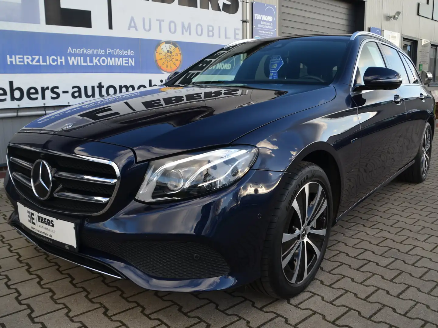 Mercedes-Benz E 300 de LED/HEAD-UP/360°/LUFT/ACC/DIG Azul - 1