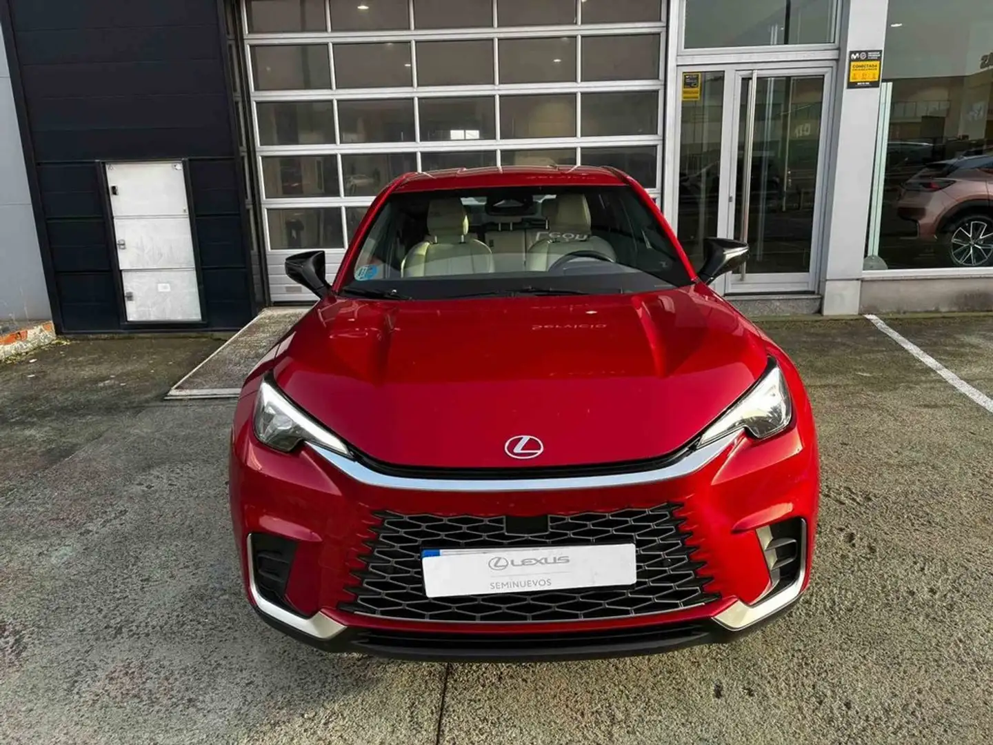 Lexus LBX ELEGANT+ Rojo - 2