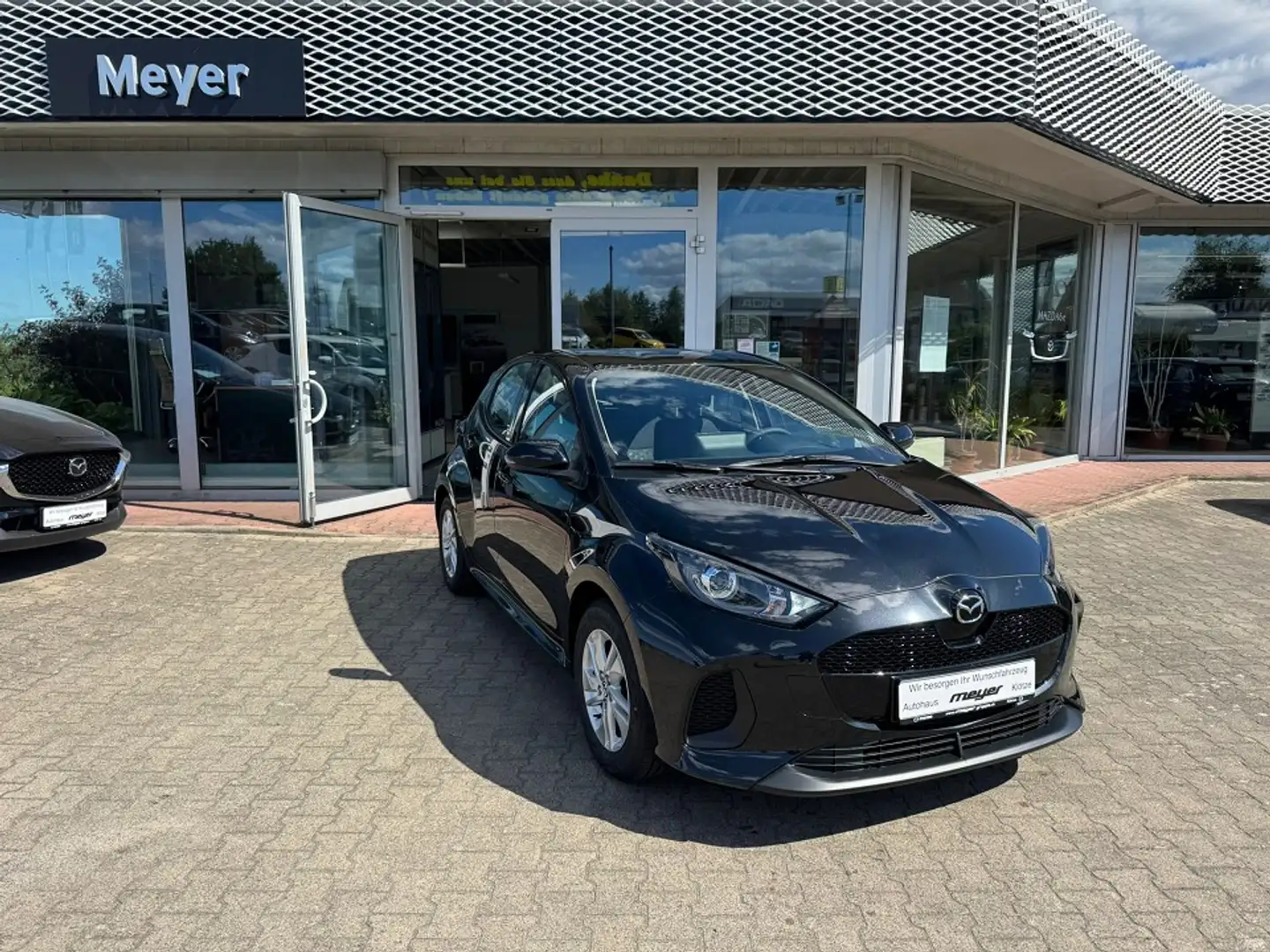 Mazda 2 Hybrid 1.5L Hybrid VVT-i 116 Schwarz - 1