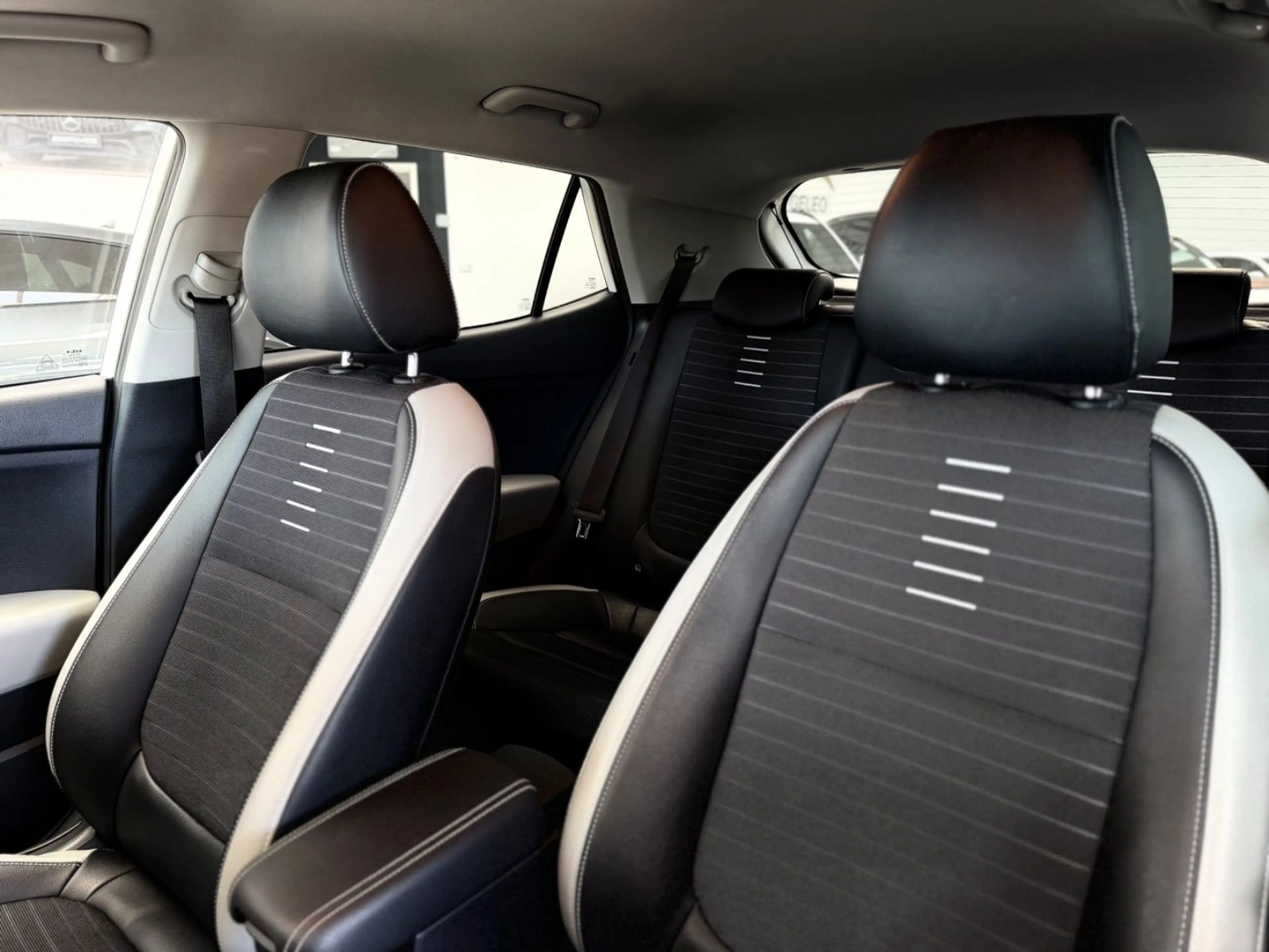 Kia Stonic Spirit — photo 9