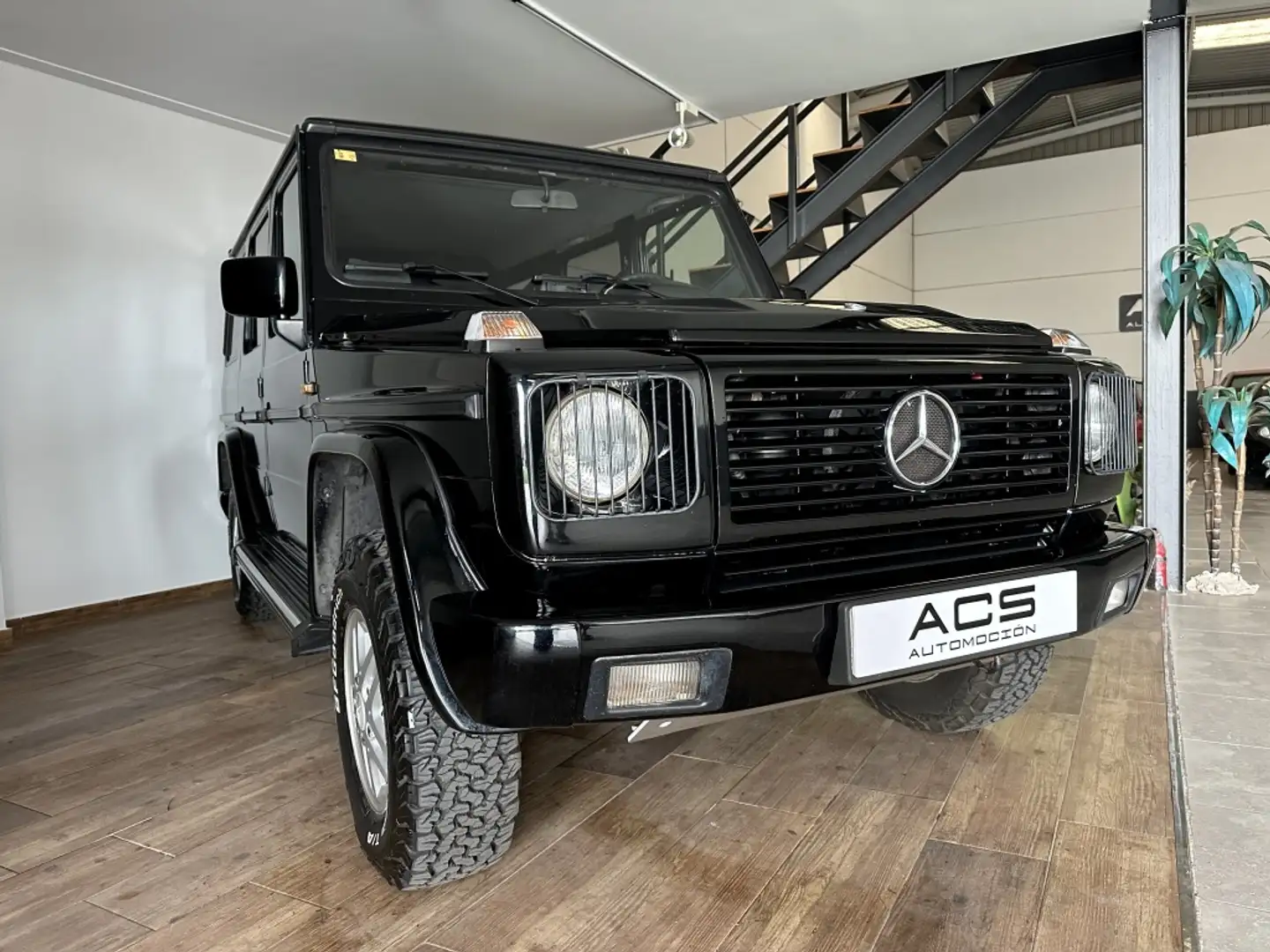 Mercedes-Benz 300 GD SW Largo Negro - 2