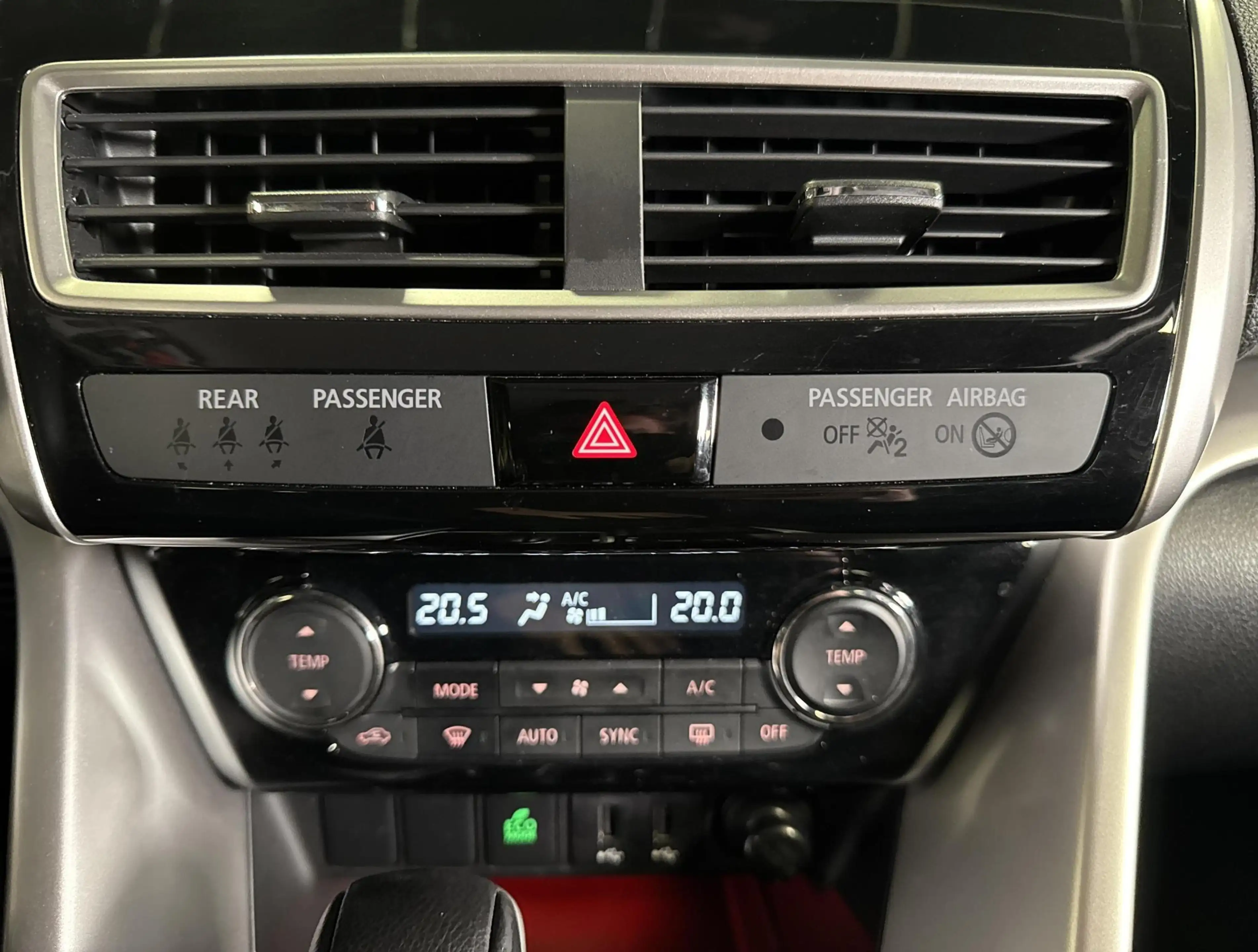 Mitsubishi Eclipse Cross 1.5 DI-T First Edition — photo 14