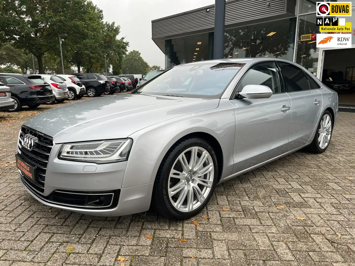Audi A8 4.0 TFSI quattro Pro Line+, Leer, Navi, etc, etc. Zilver - 1