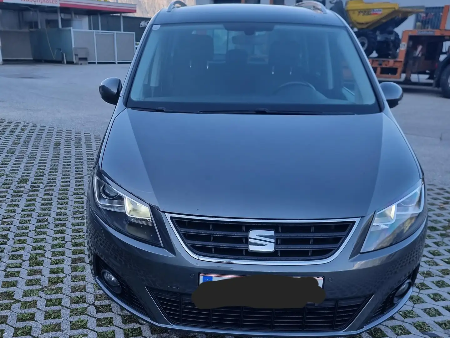 SEAT Alhambra Alhambra Executive Plus 2,0 TDI CR Executive Plus Grau - 2