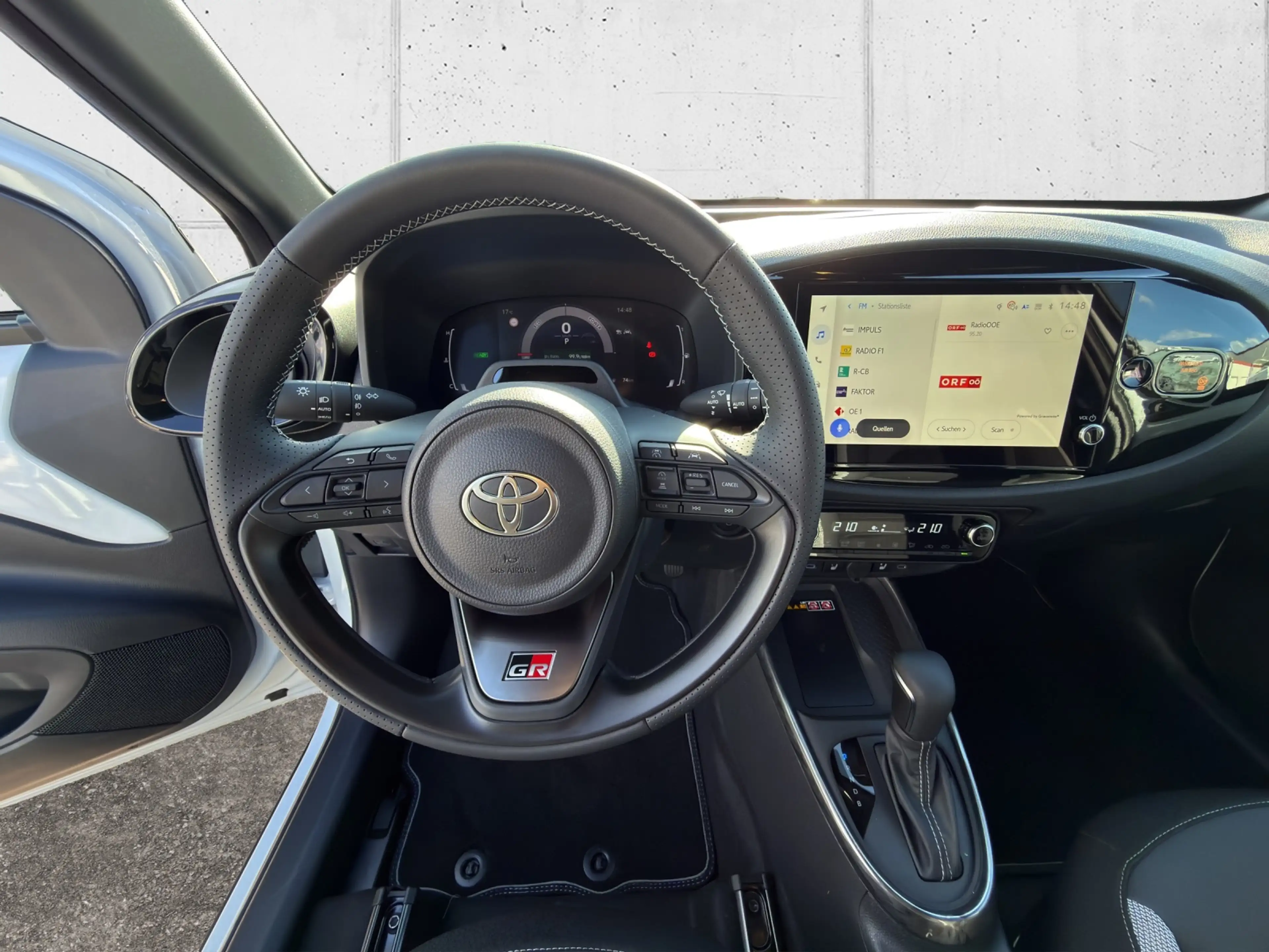Toyota Aygo X 1,5 VVT-i GR-S 5t. — photo 8