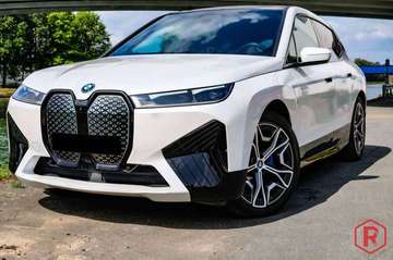 40 xDrive Sport Laser SkyLounge HarmanKardon SoftClose