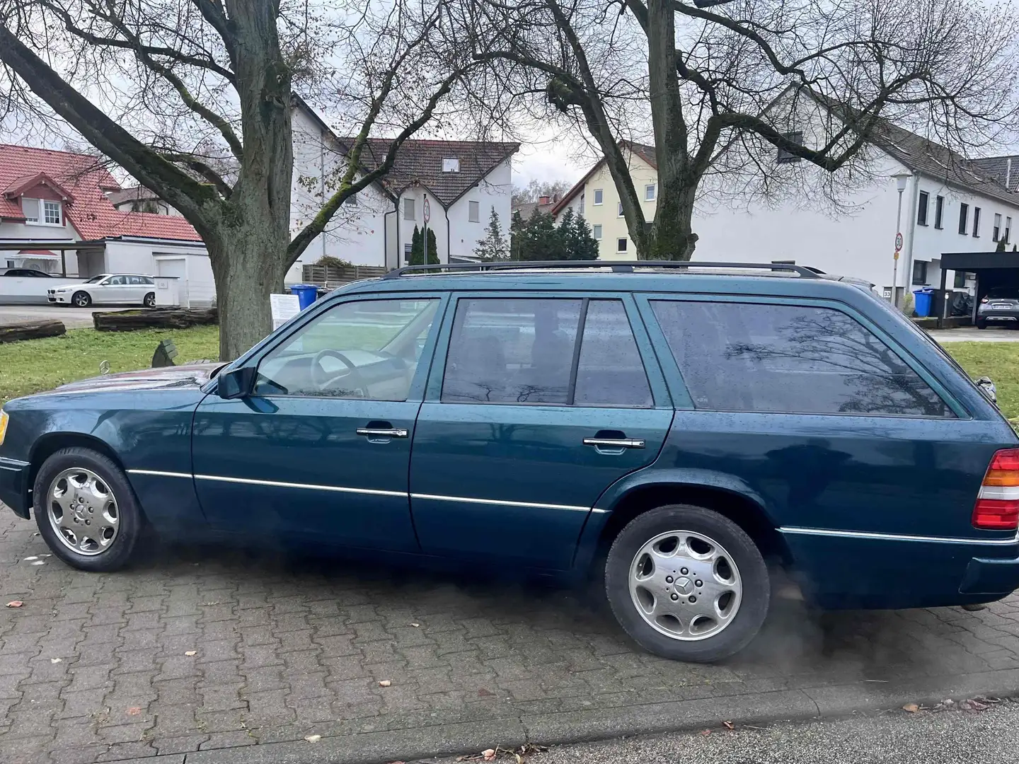 Mercedes-Benz E 320 E 320 T Verde - 2