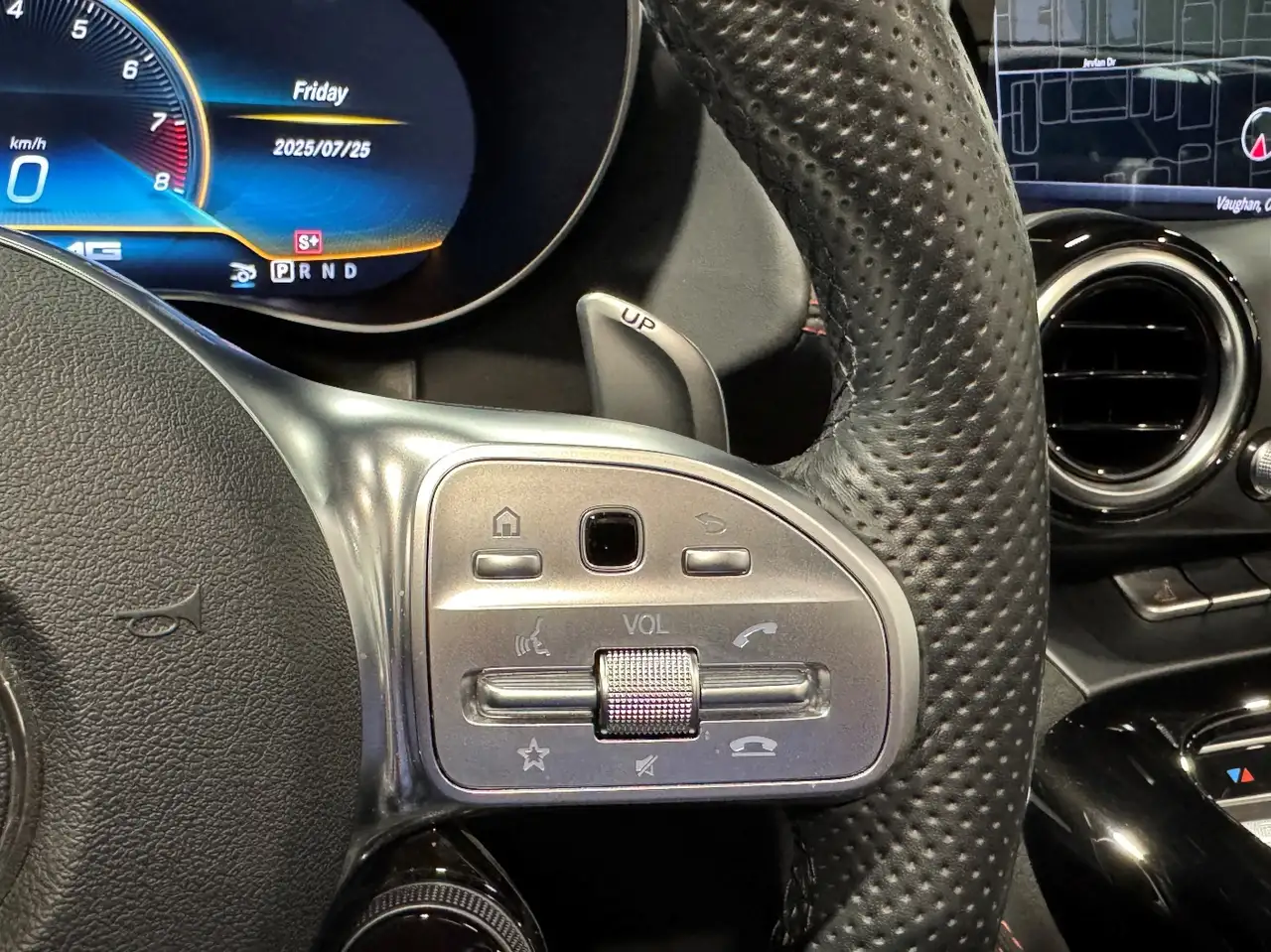 Mercedes-Benz AMG GT снимка Mercedes-Benz AMG GT