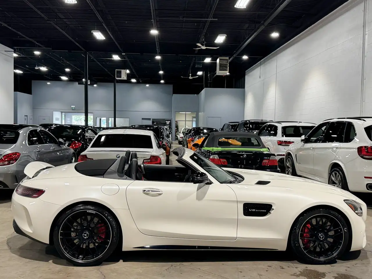Mercedes-Benz AMG GT снимка Mercedes-Benz AMG GT