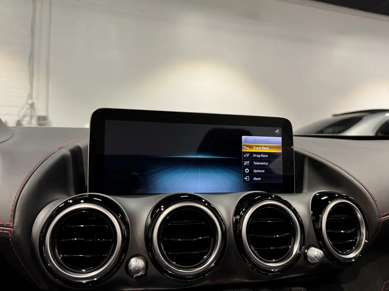 Mercedes-Benz AMG GT снимка Mercedes-Benz AMG GT